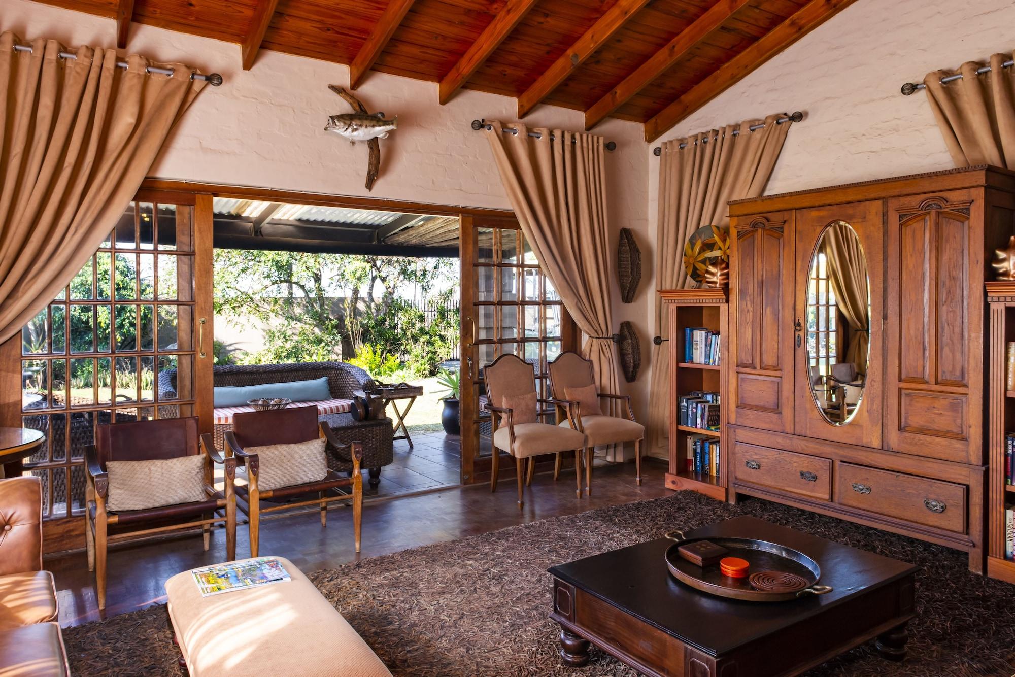 Bar/Salón Ama Zulu Guesthouse and Safaris