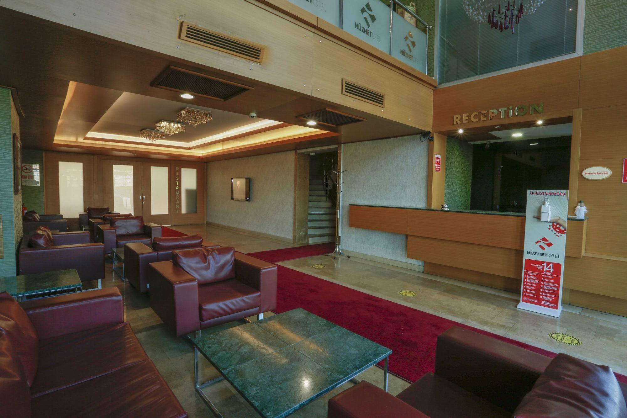 Vista Lobby Nuzhet Hotel
