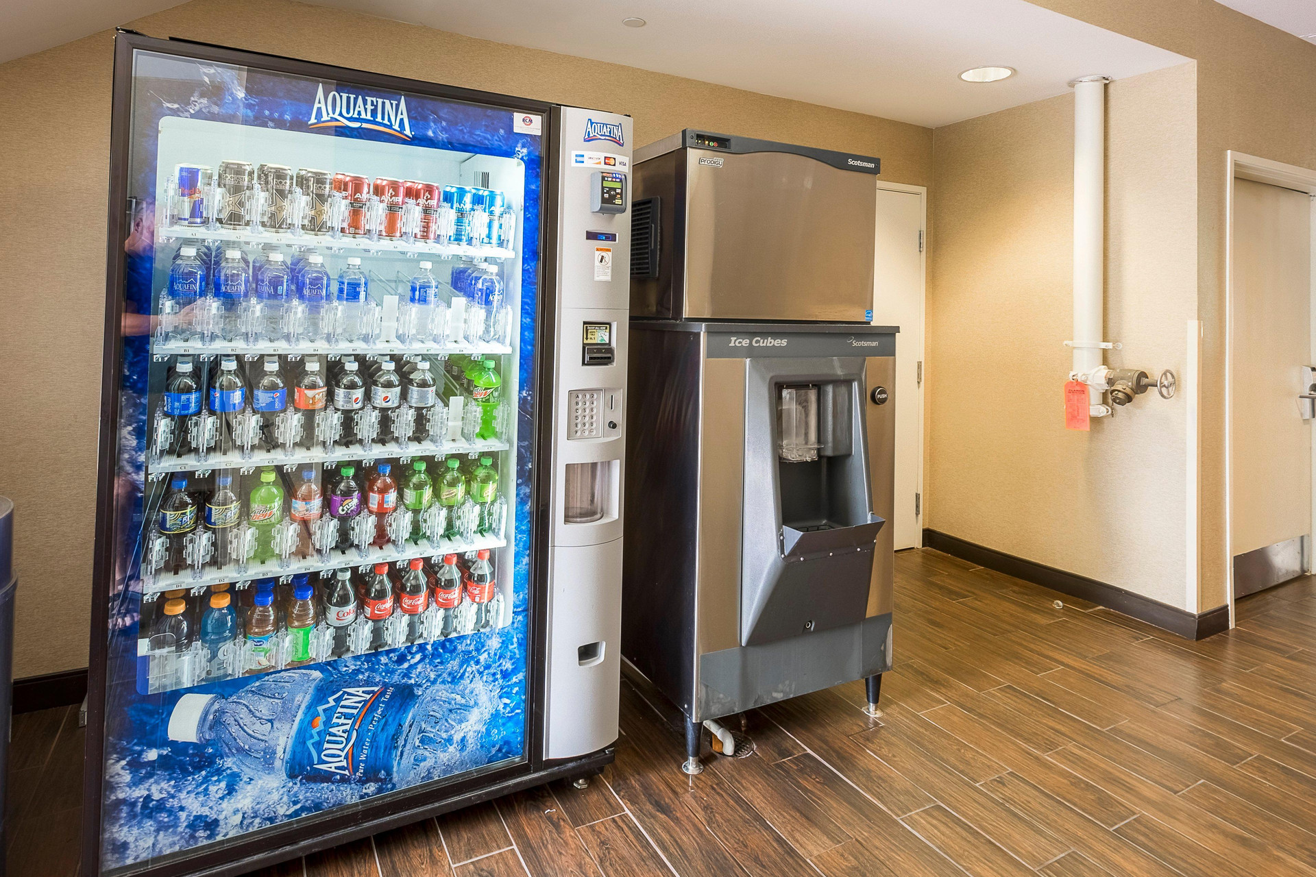 Instalaciones Recreativas Red Roof Inn PLUS+ Boston - Logan