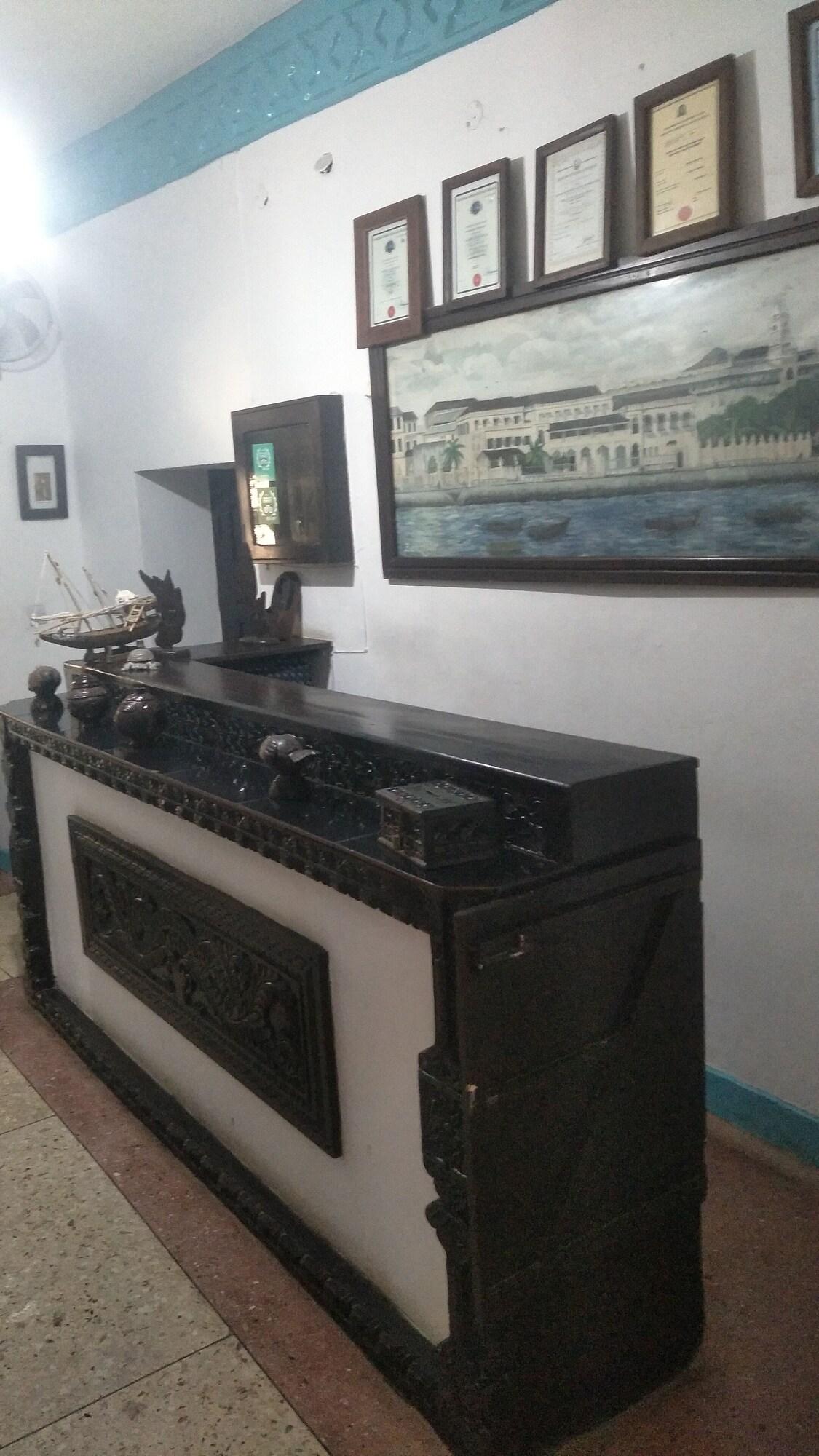 Vista Lobby WARERE TOWN HOUSE