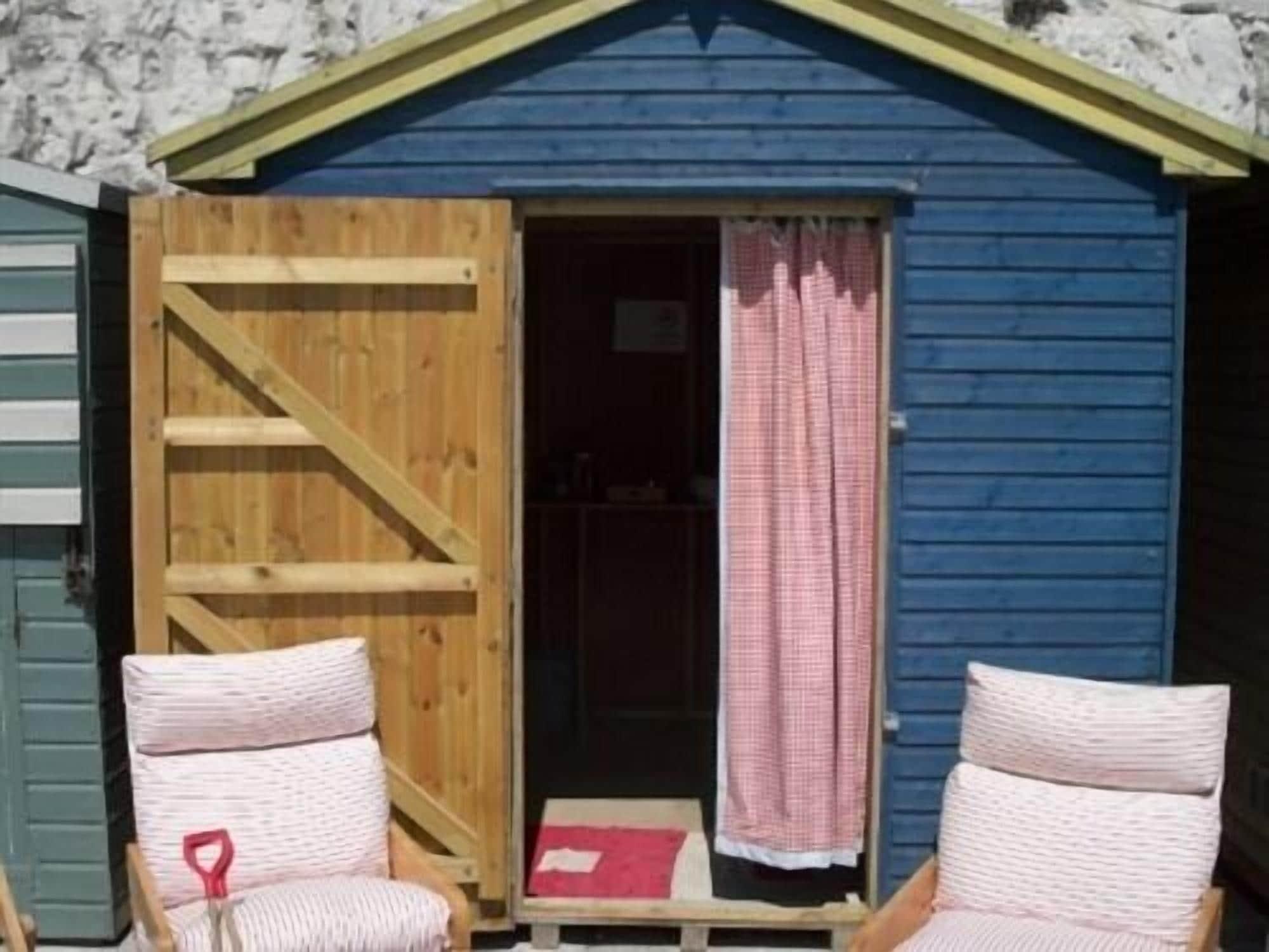 Varios Broadstairs House