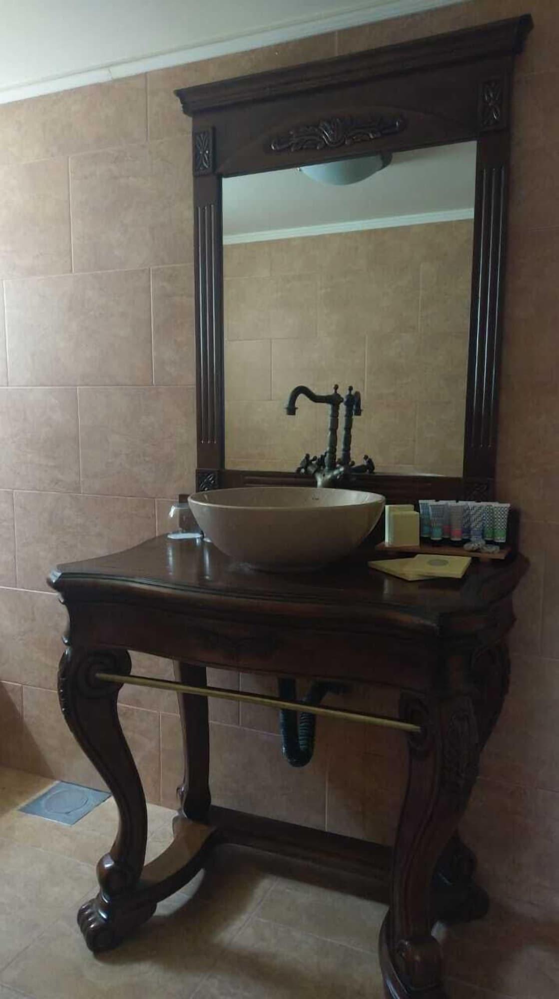 Equipamiento de Habitación Lemir Faisal Arslan Stay at the Museum