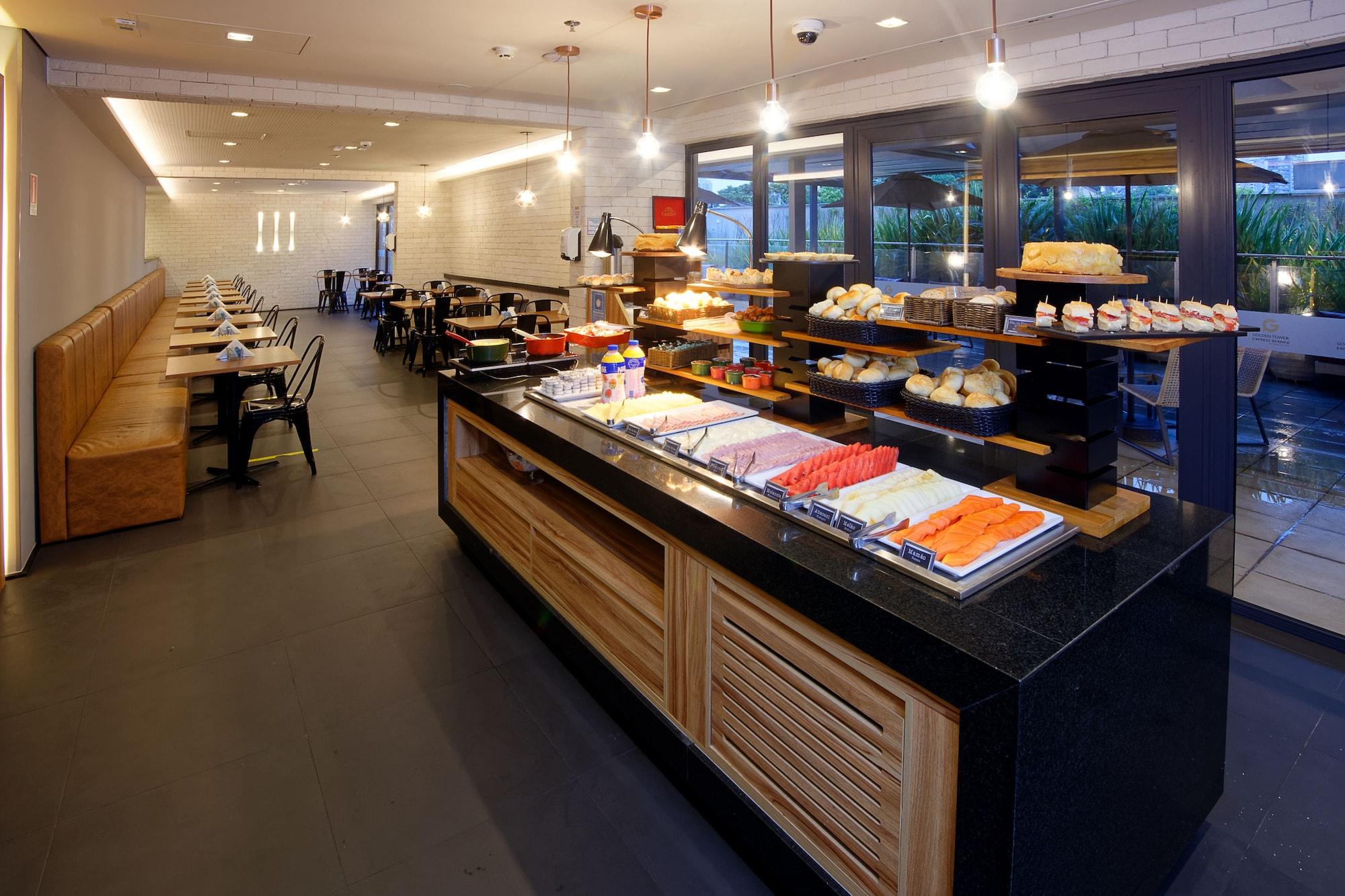 Restaurant Golden Tower Express Berrini by Fenix Hoteis