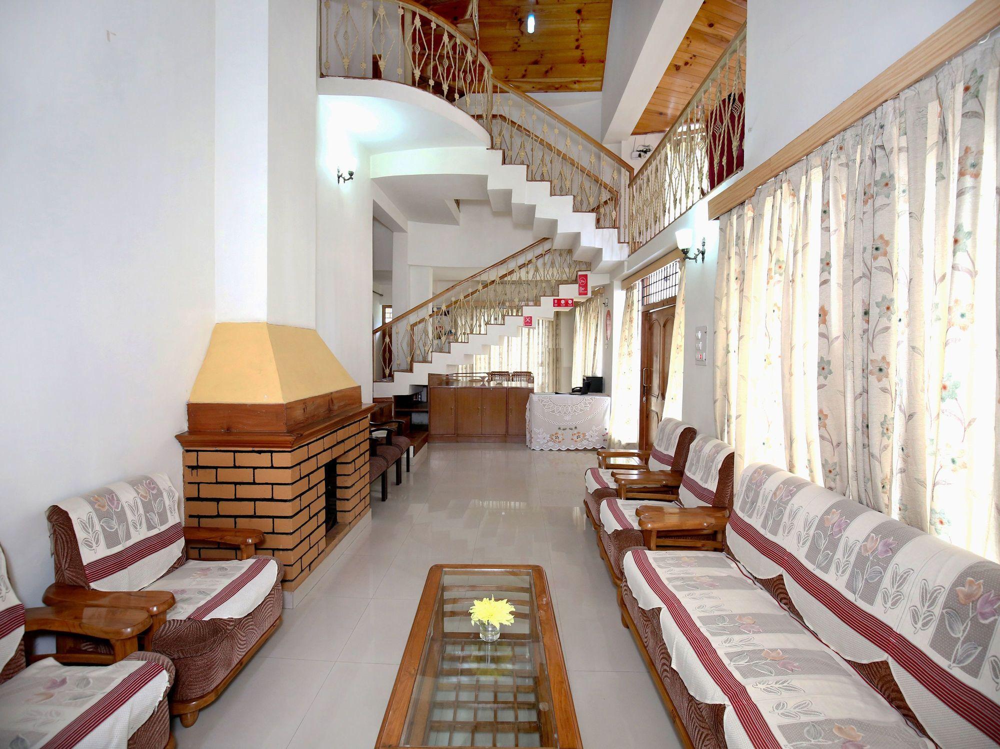 Varios OYO 6383 Hotel Leela Grand Inn