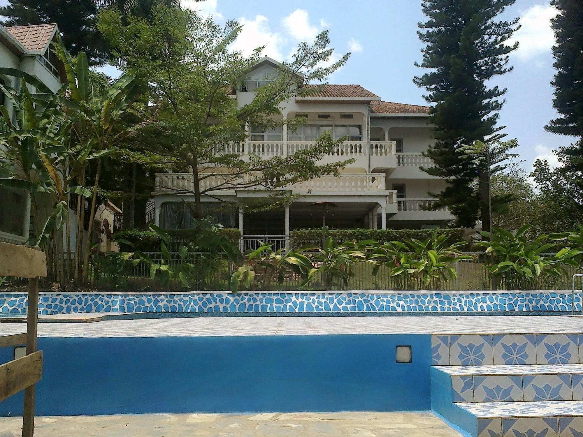 Vista Exterior Zenith Hotel Kigali