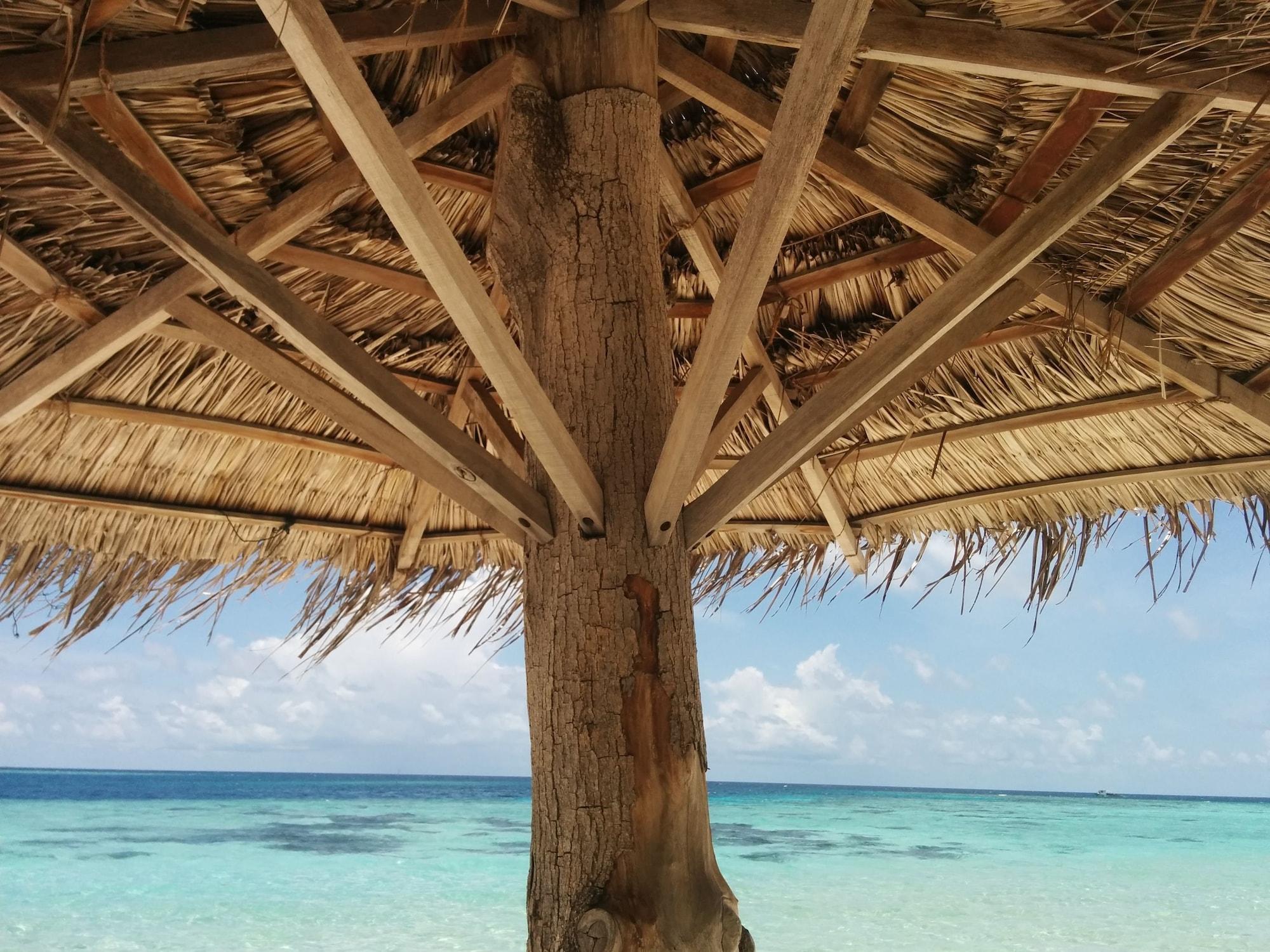 Vista Exterior Vaali Maldives Island Escapes & Dive