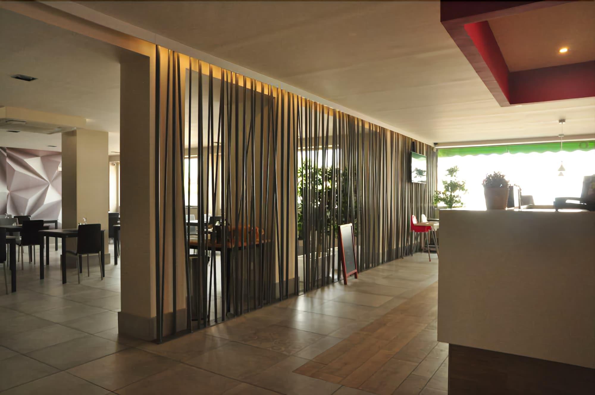 Vista Lobby Hostal Restaurante Paco