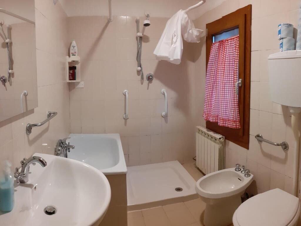 Equipamiento de Habitación B&b La Tana Dei Ricci
