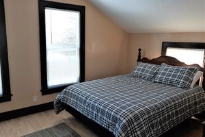 Alquiler Vacacional - 3-bedroom home on the river 10 min. from town also have identical1817617 ID #