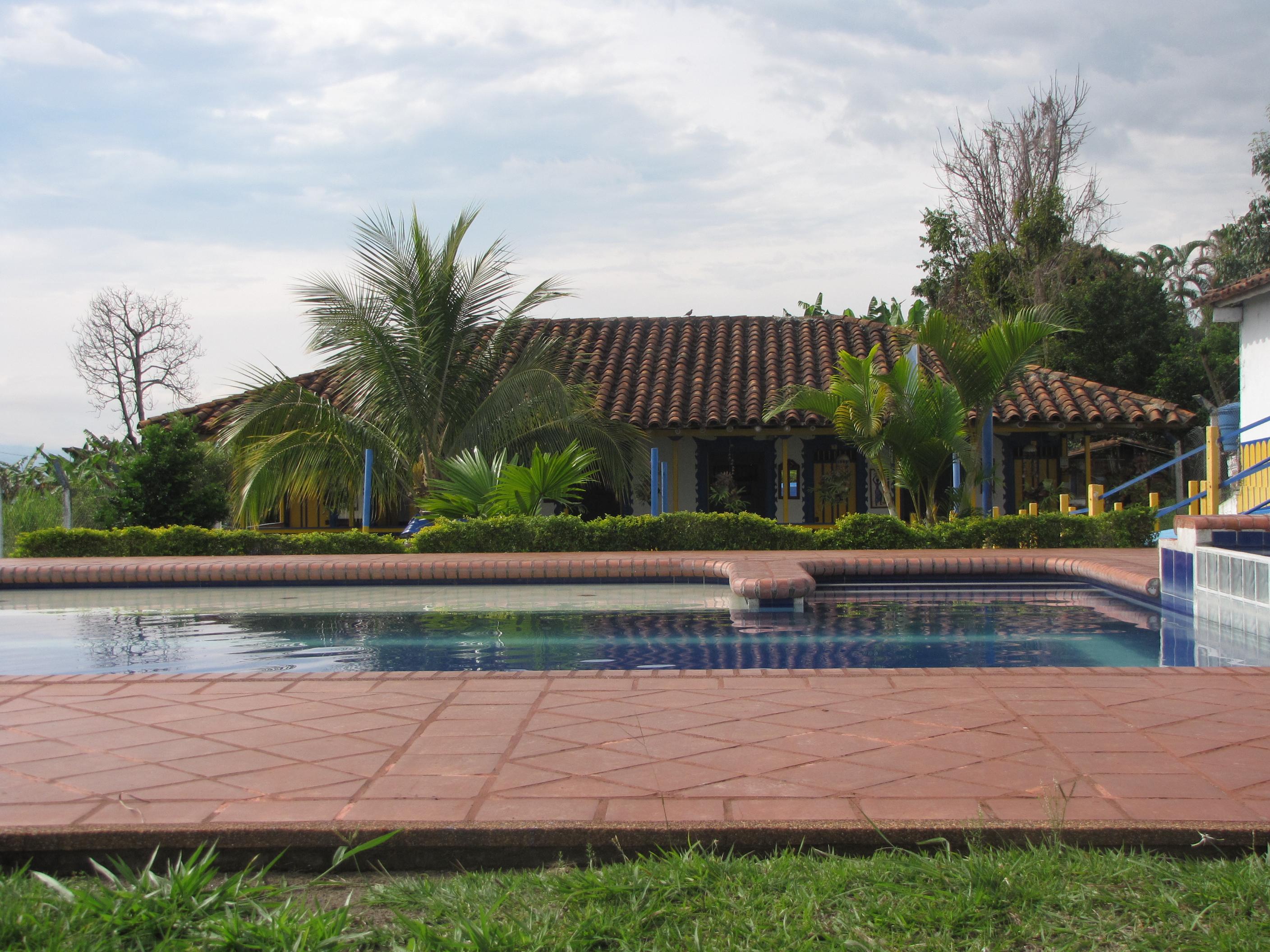 Vista Piscina Casa Country Finca Hostel