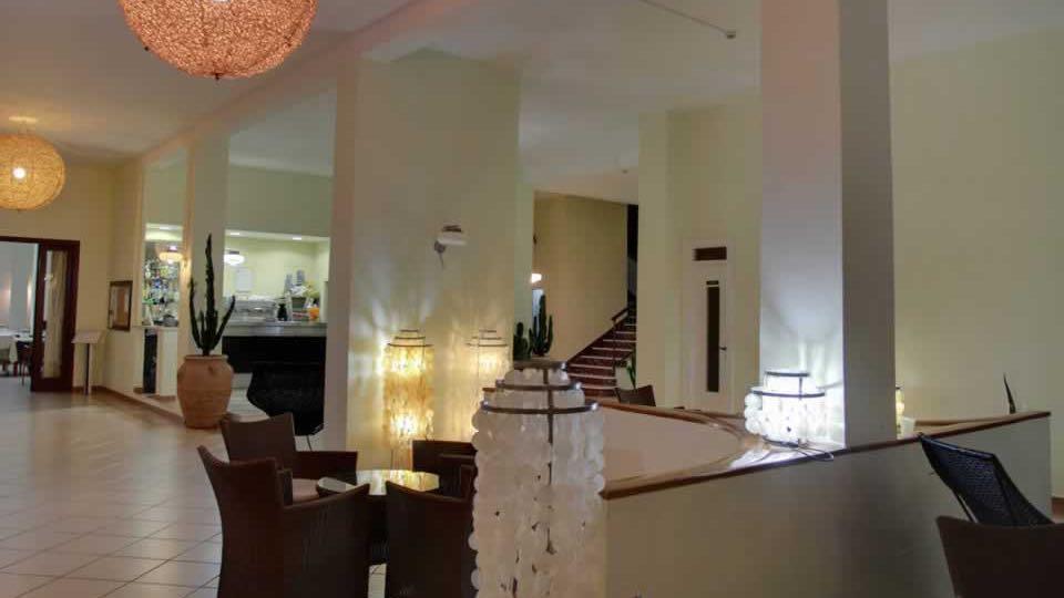 Vista Lobby Hotel Guardacosta