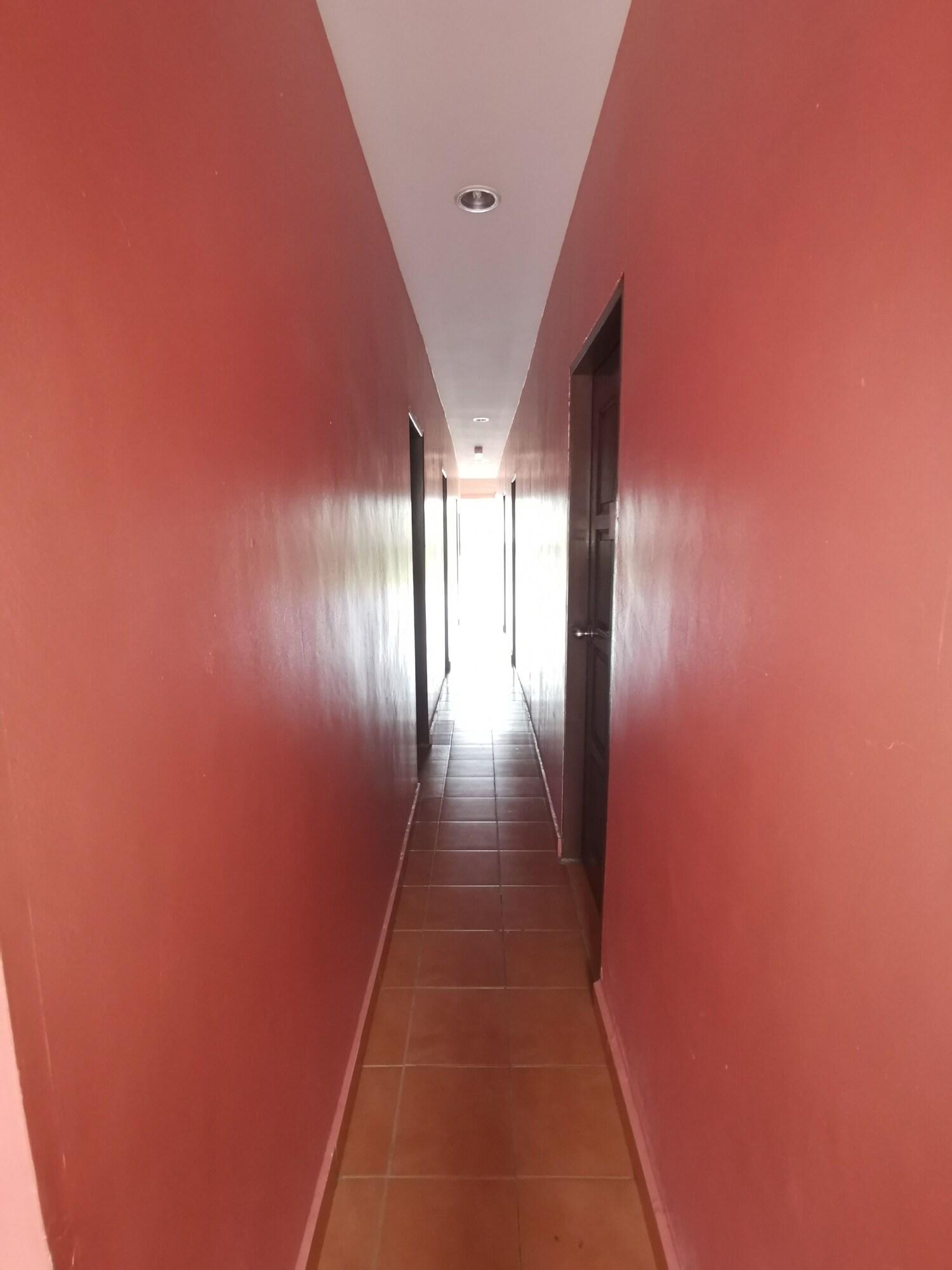 Varios SPOT ON 89865 Hotel Titiwangsa Gm