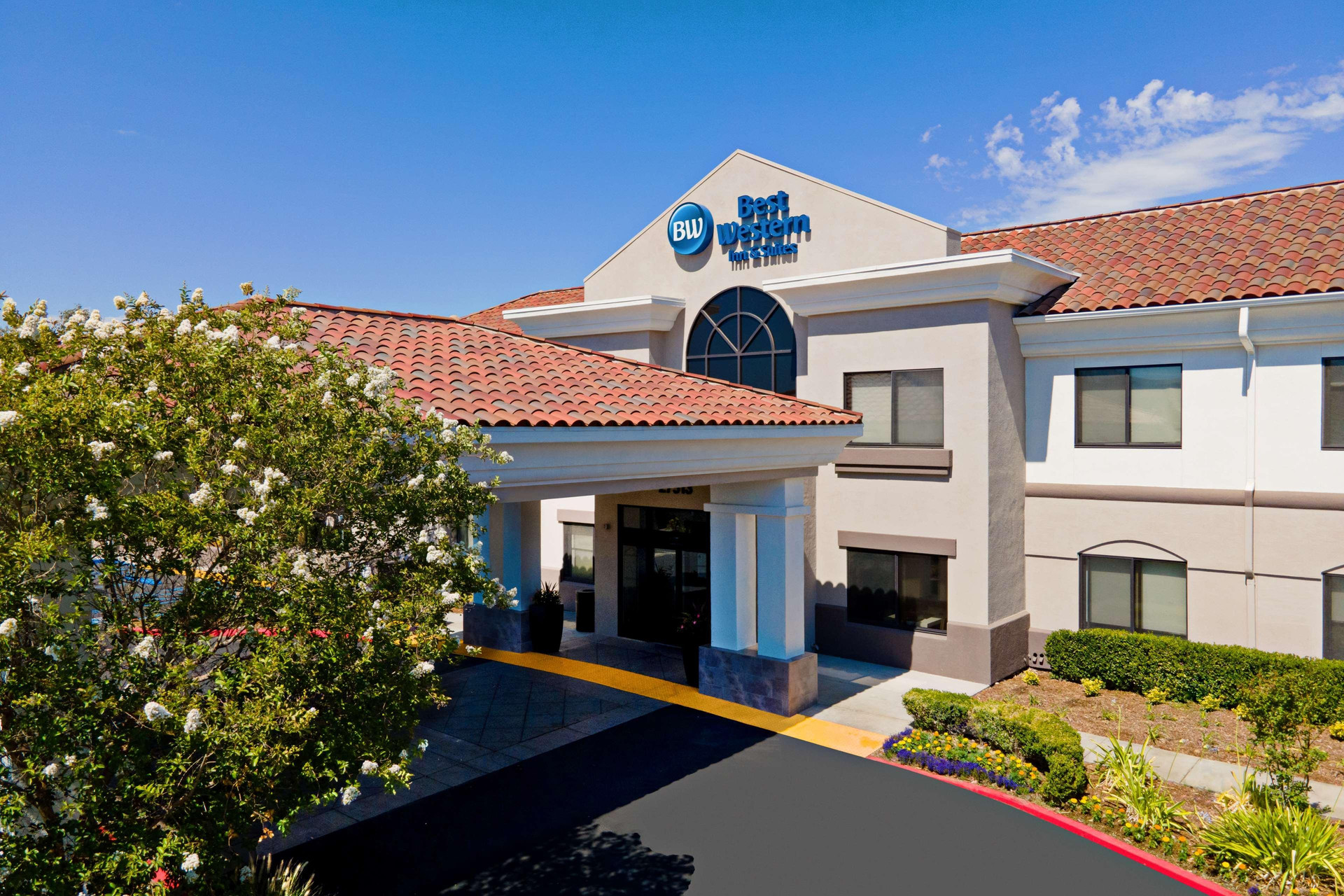 Vista Exterior Best Western Valencia/Six Flags Inn & Suites