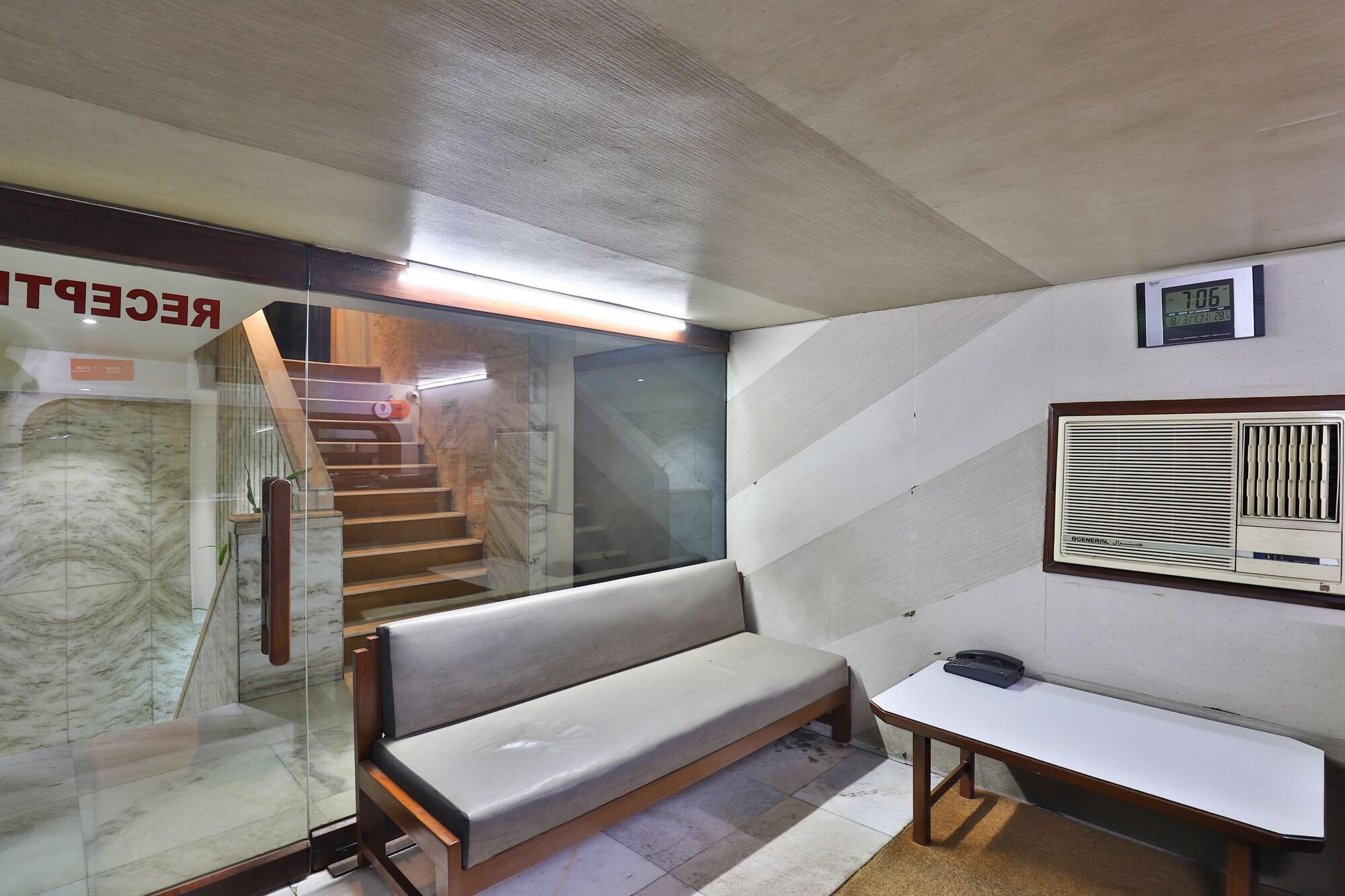 Vista Lobby OYO 28667 Hotel Moti Mahal