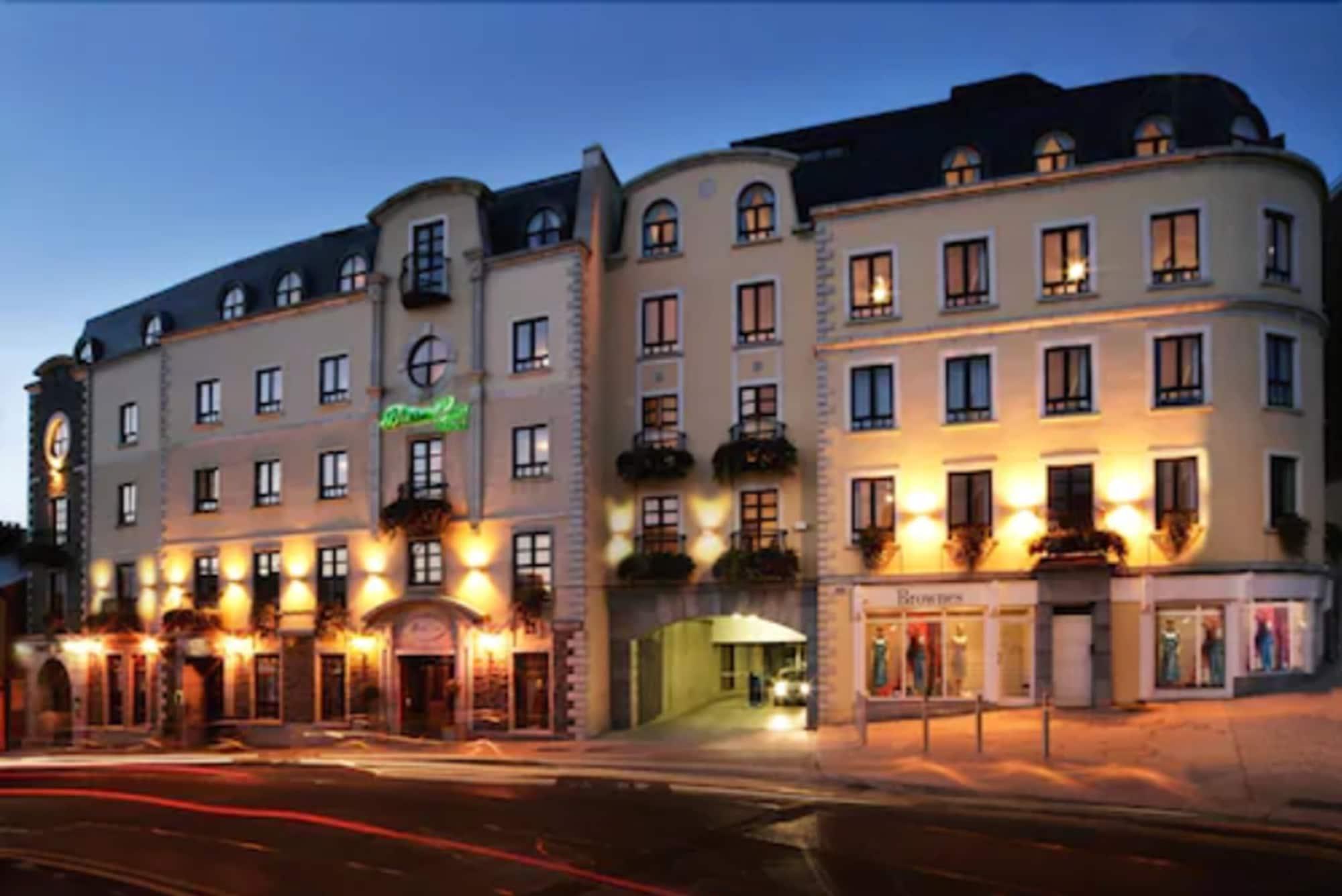 Vista Exterior Bracken Court Hotel