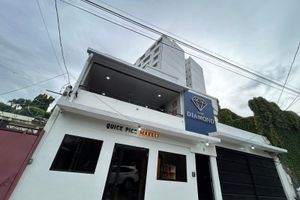 Alojamiento - The Diamond Hotel