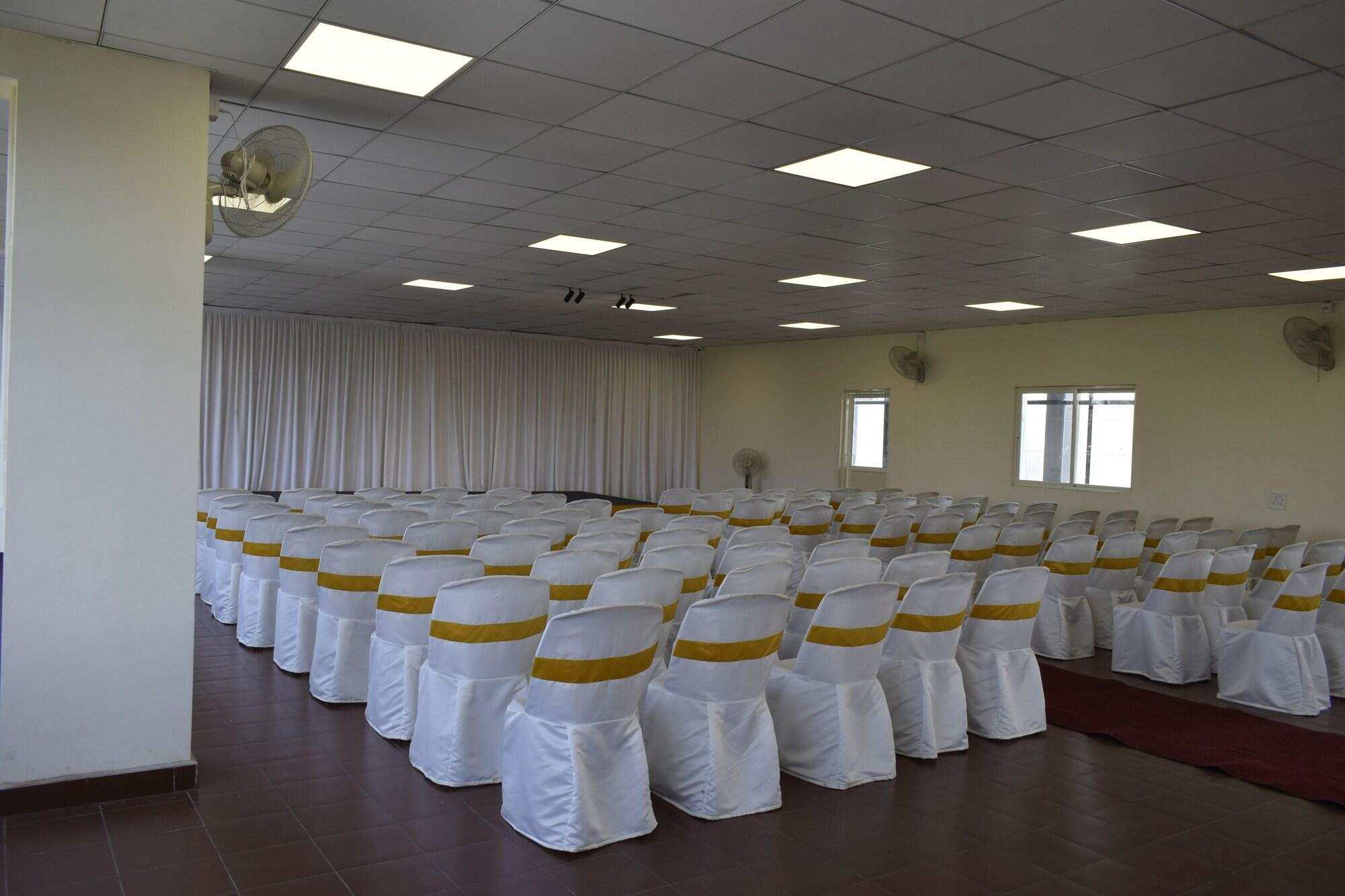 Sala de Reuniones Hotel Golden Castle