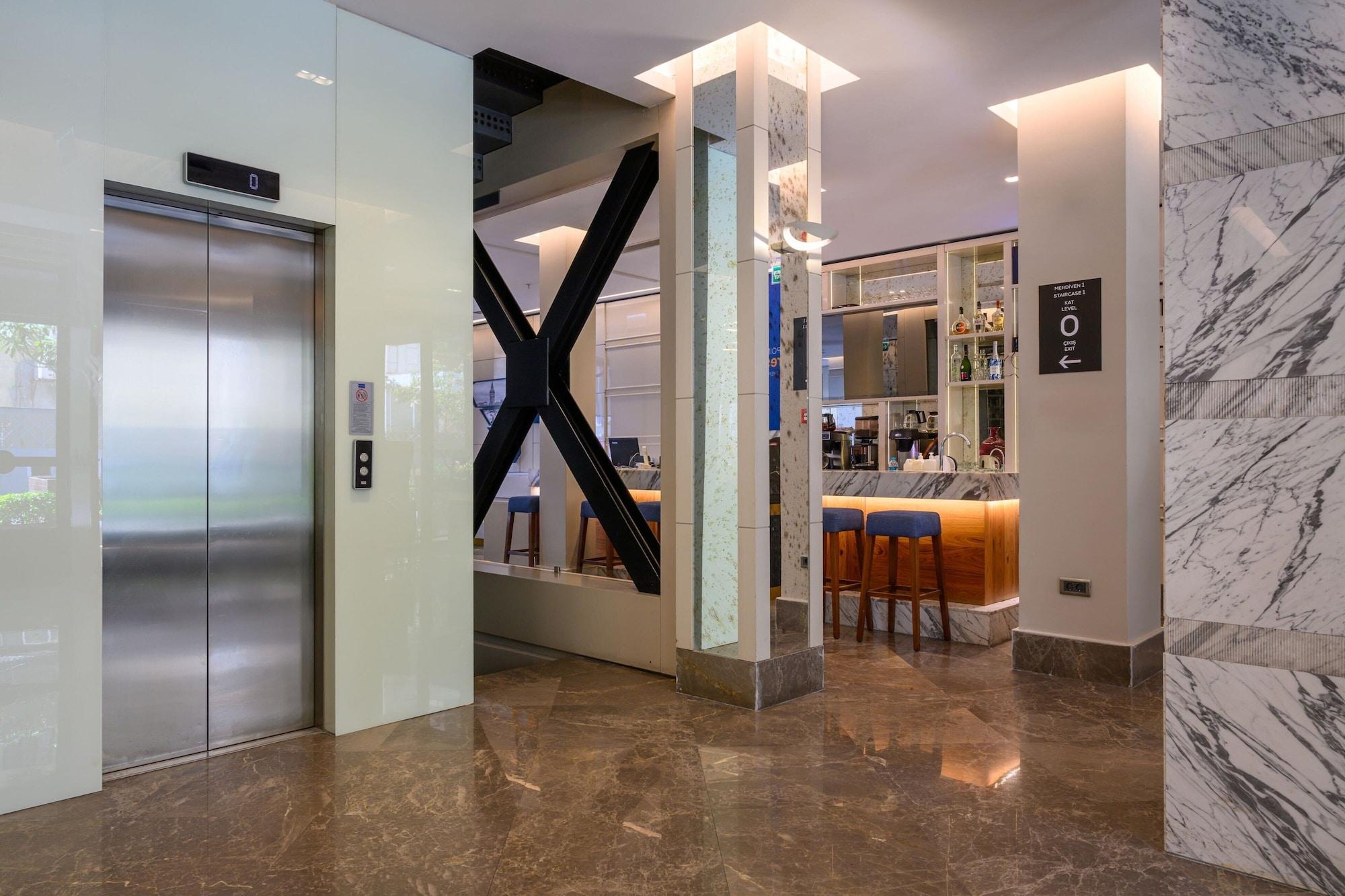 Comodidades del Alojamiento Four Points Flex by Sheraton Istanbul Taksim Square