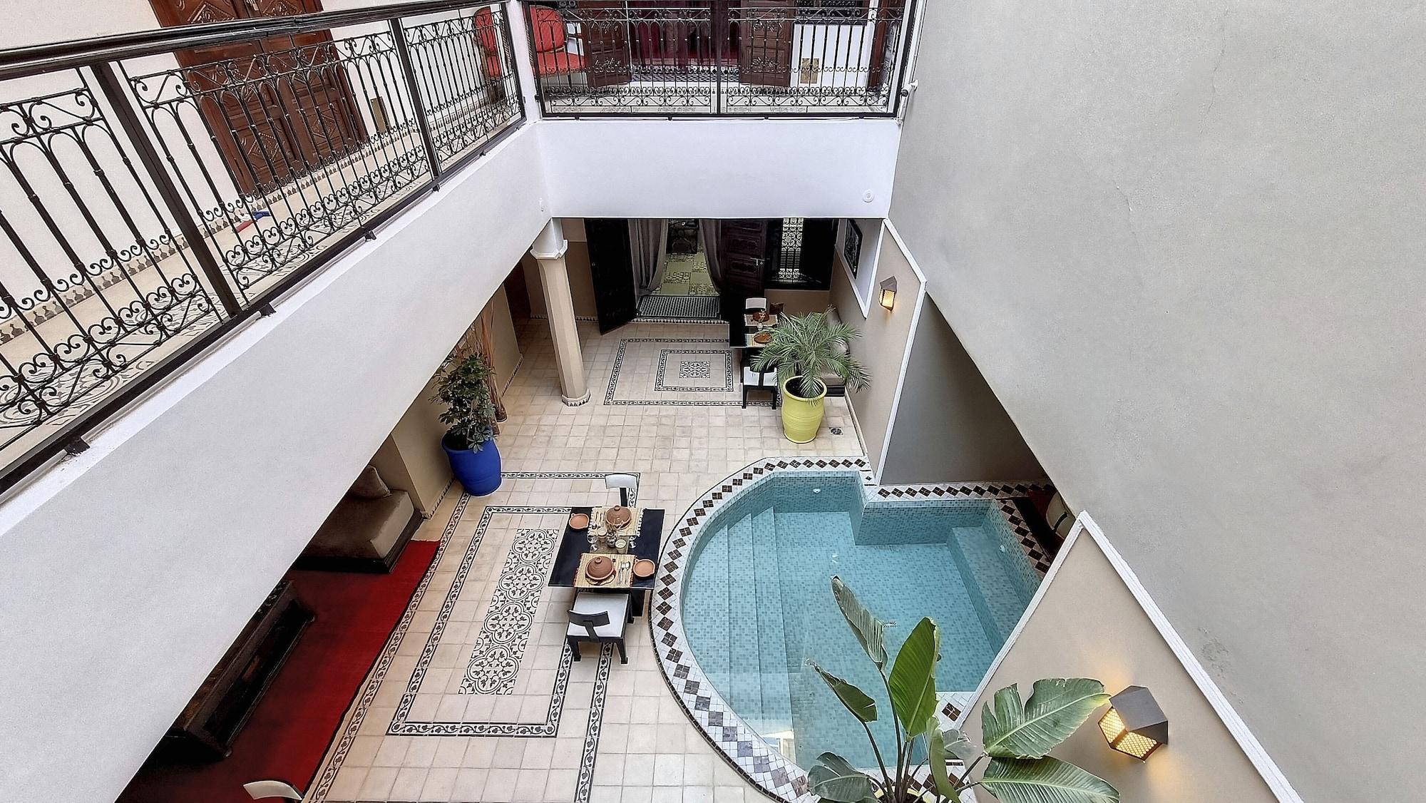 Vista Piscina Riad Argan