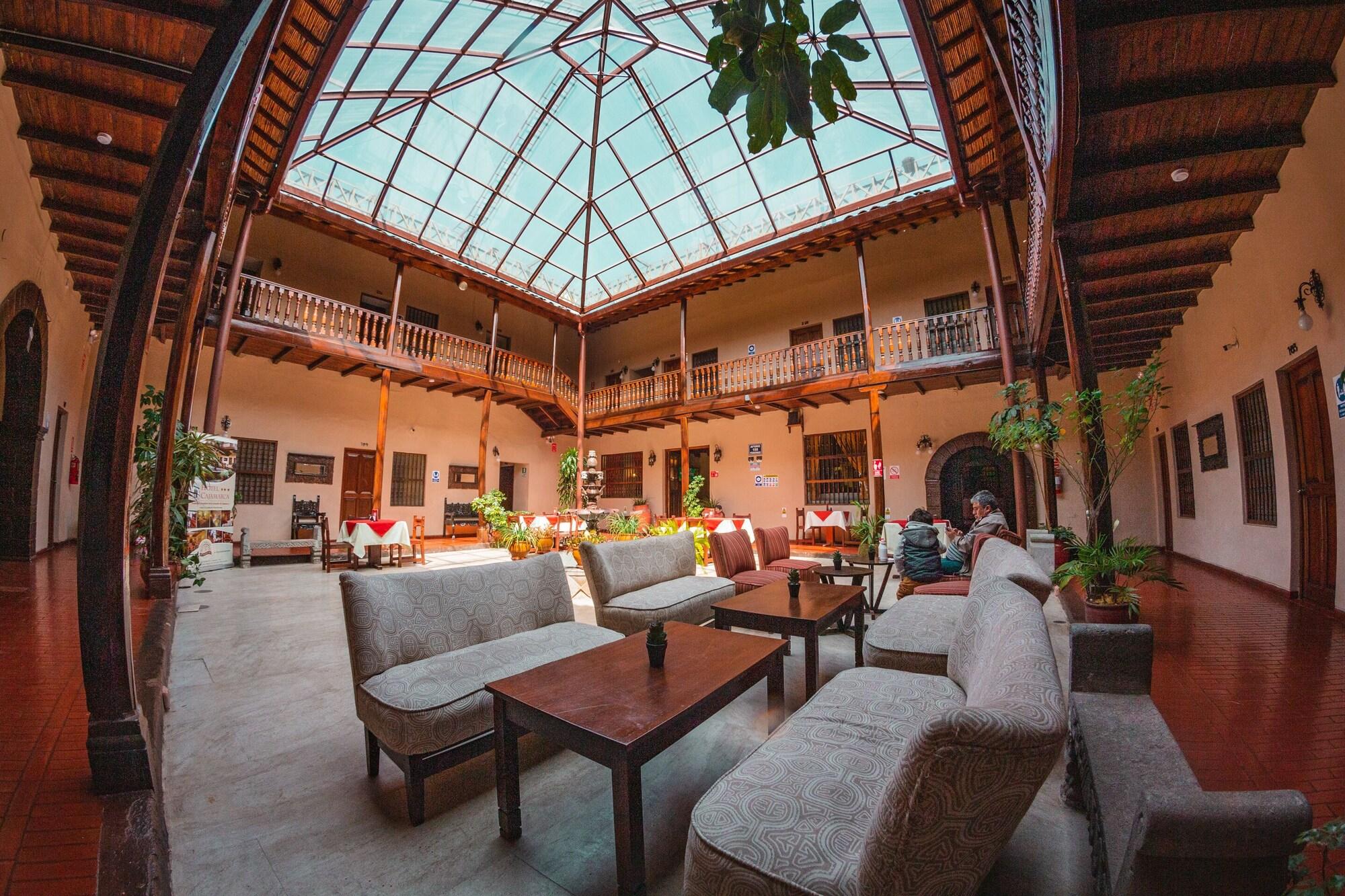 Vista Exterior Hotel Cajamarca
