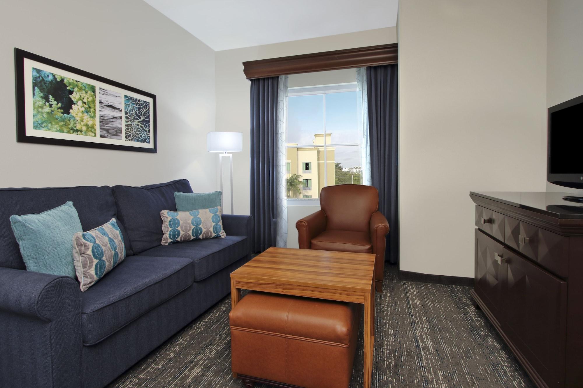 Habitación Homewood Suites by Hilton Miami Airport West