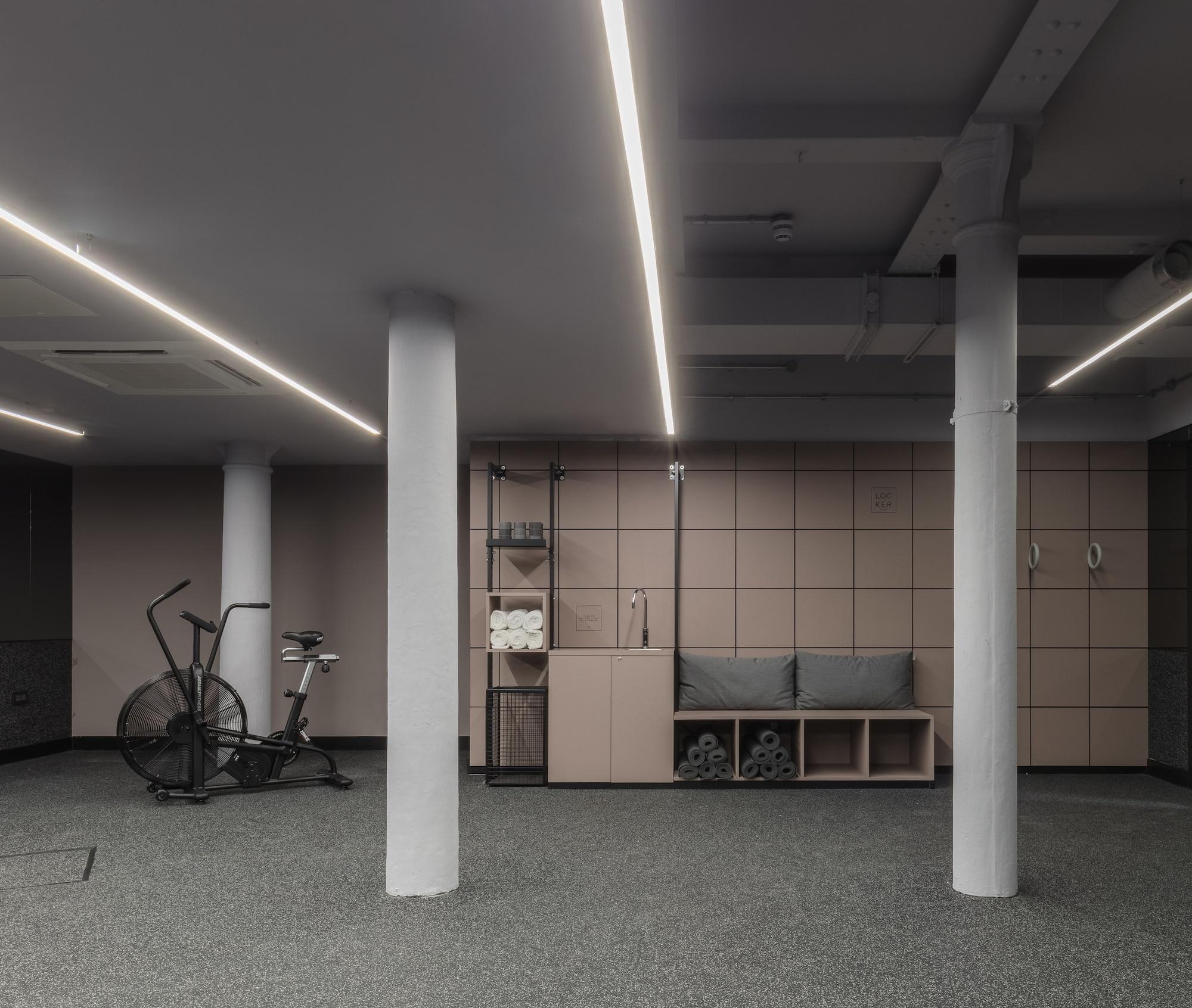 Gimnasio Whitworth Locke