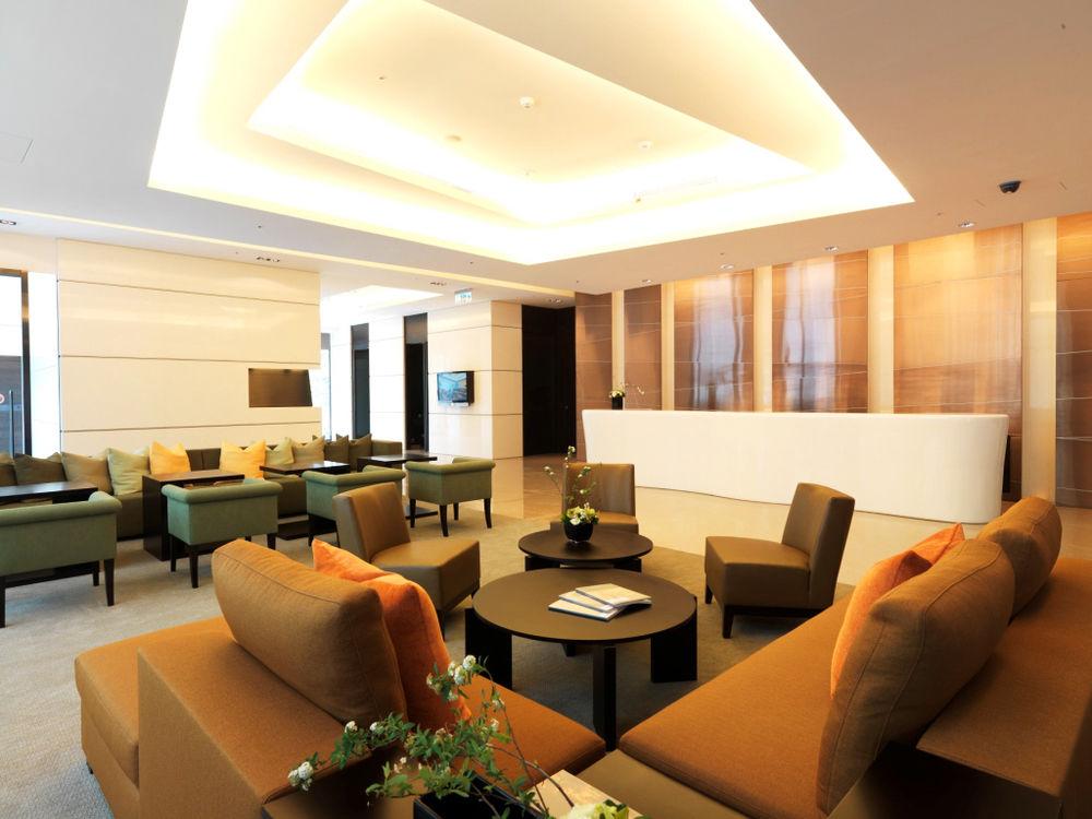 Vista Lobby Zenda Suites
