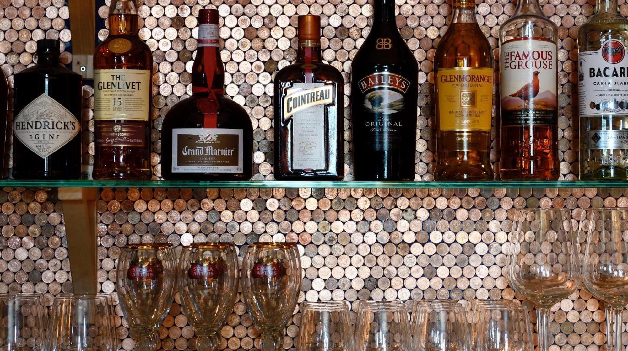 Bar/Salón Maison Stout