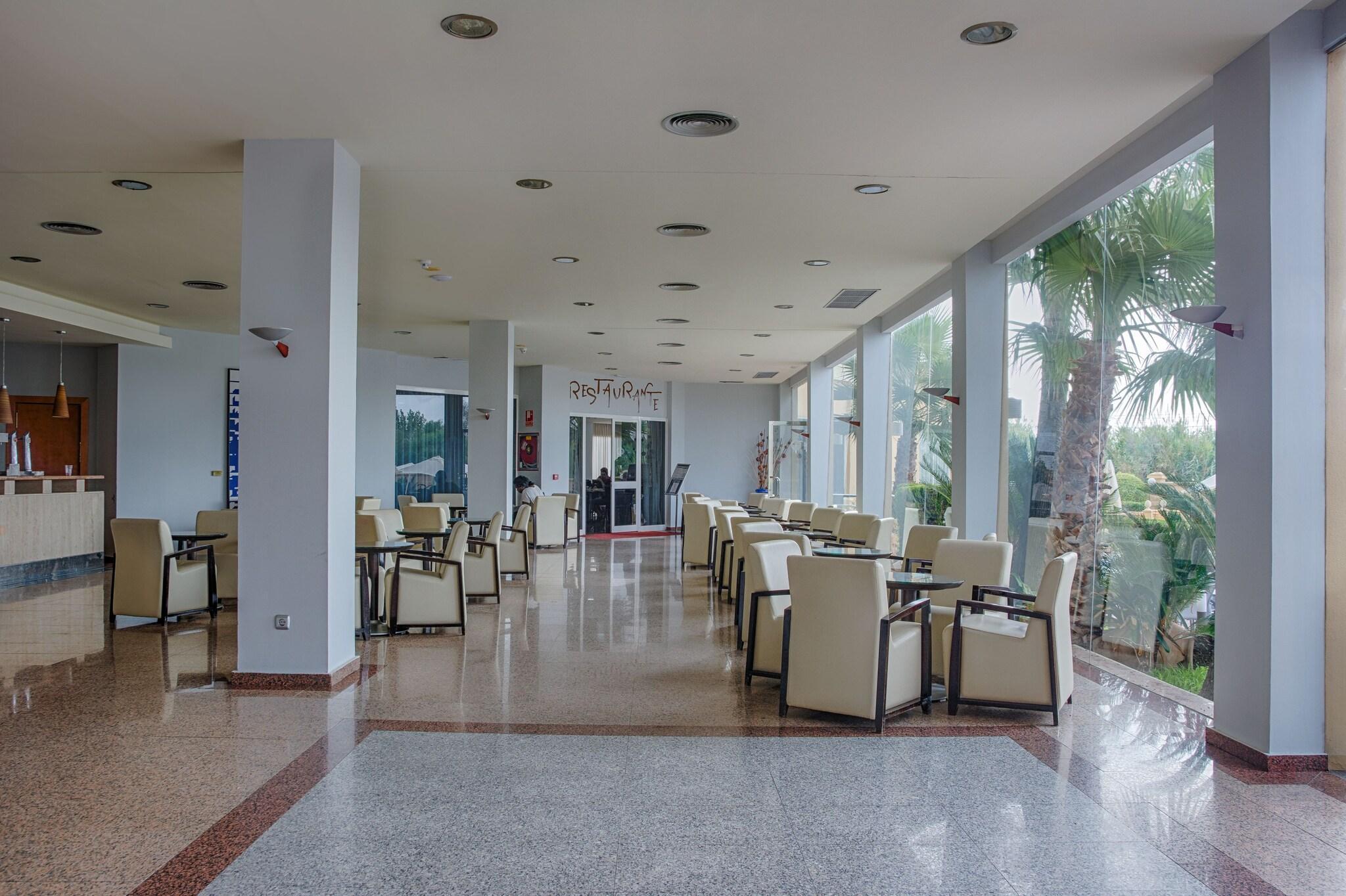 Vista Lobby BLUESEA Costa Serena