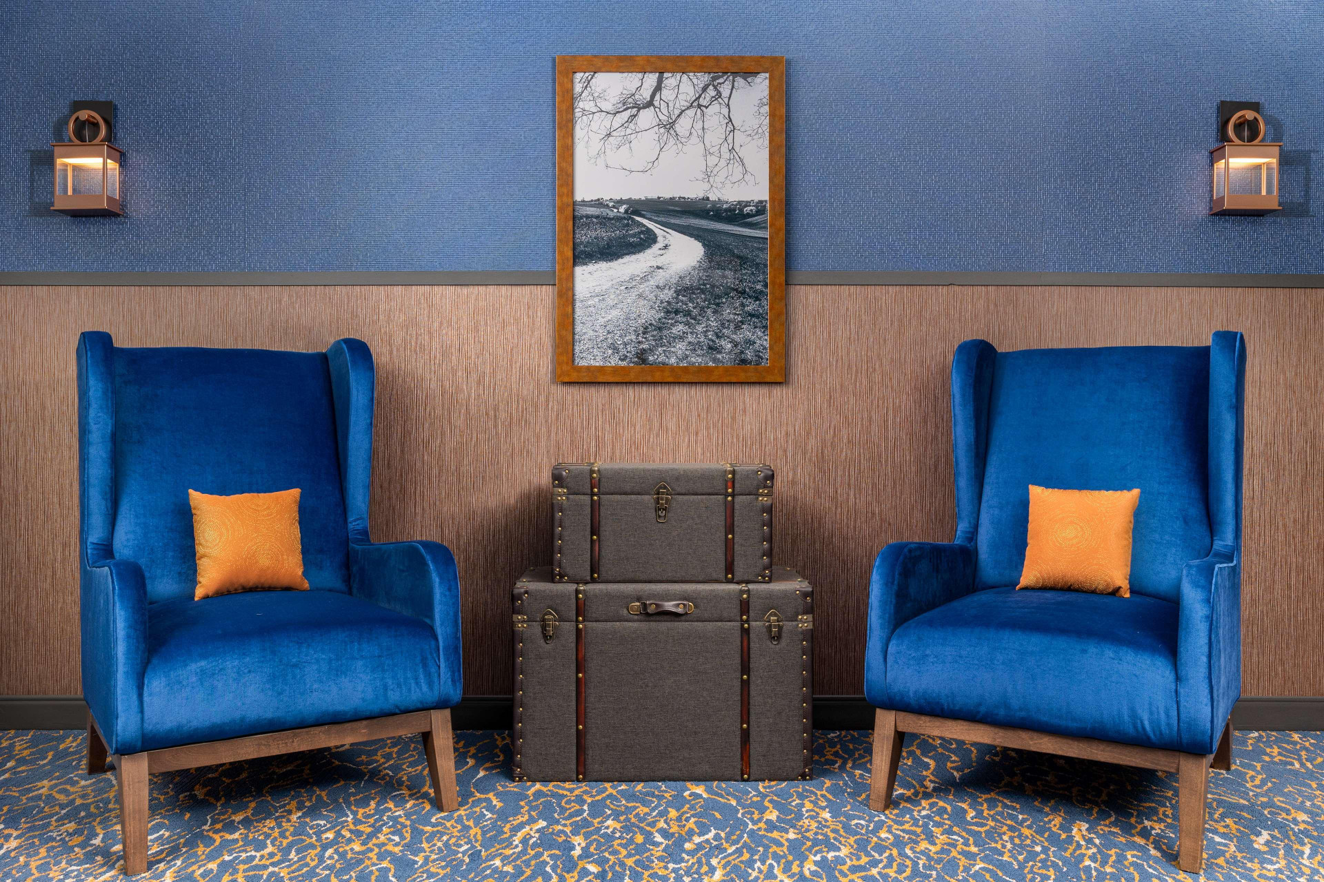 Vista Lobby Hotel Westport Kansas City, Tapestry Collection by Hilton