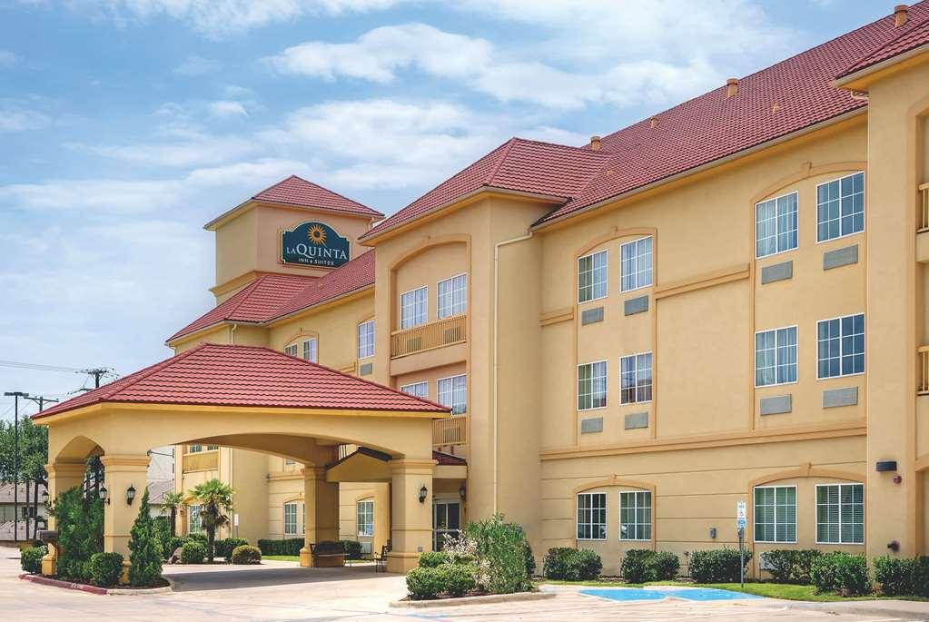 Vista Exterior La Quinta Inn & Suites By Wyndham Cleburne