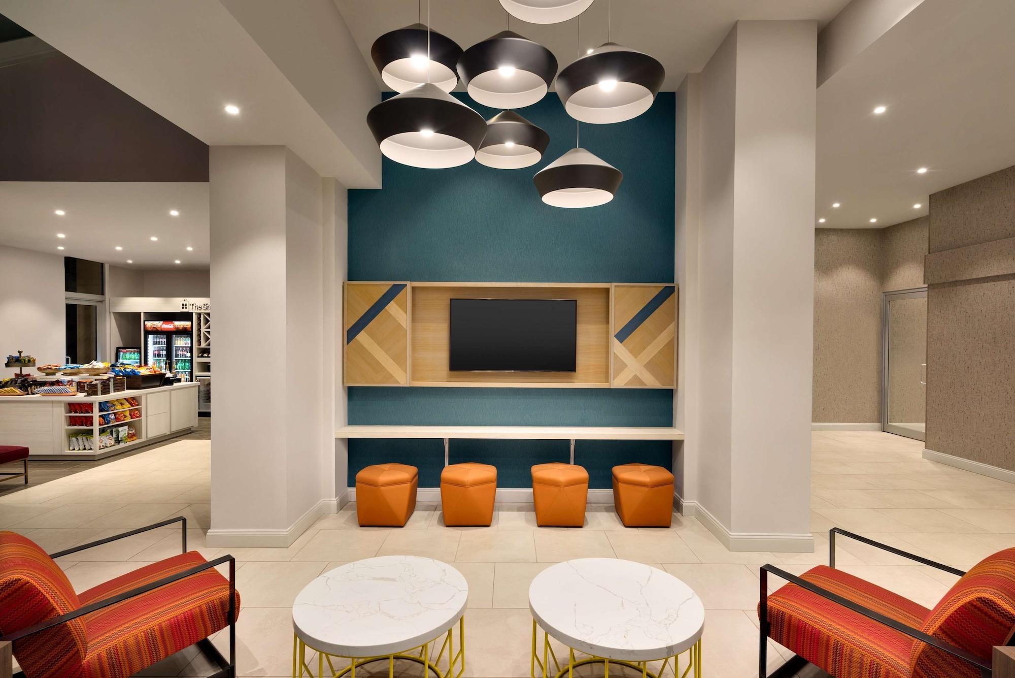 Vista Lobby Hilton Garden Inn New York Times Square South