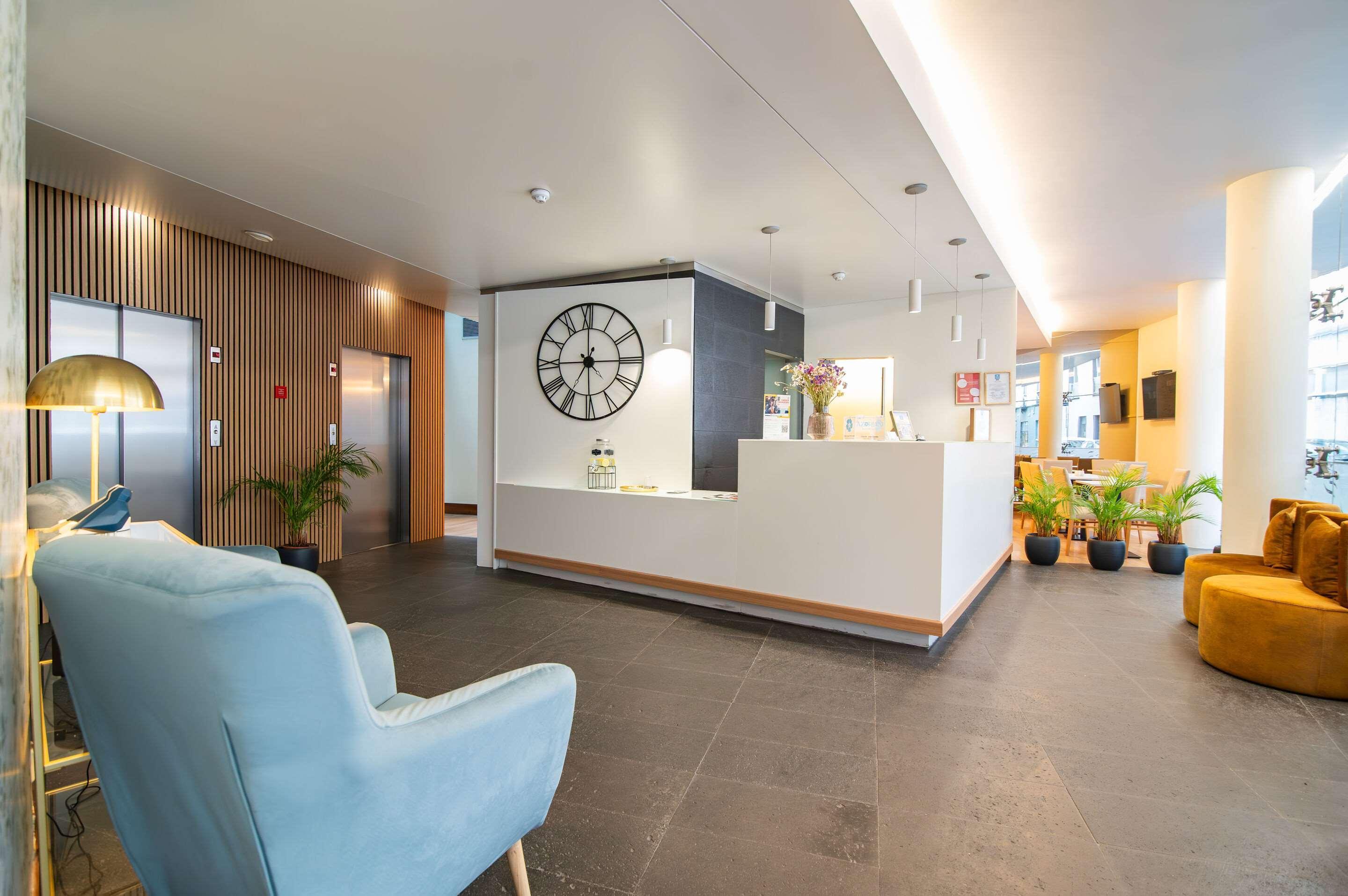 Vista Lobby Comfort Inn Ponta Delgada