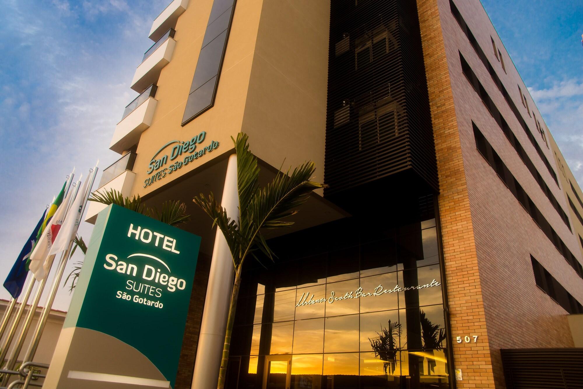 Vista Exterior Hotel San Diego Suítes