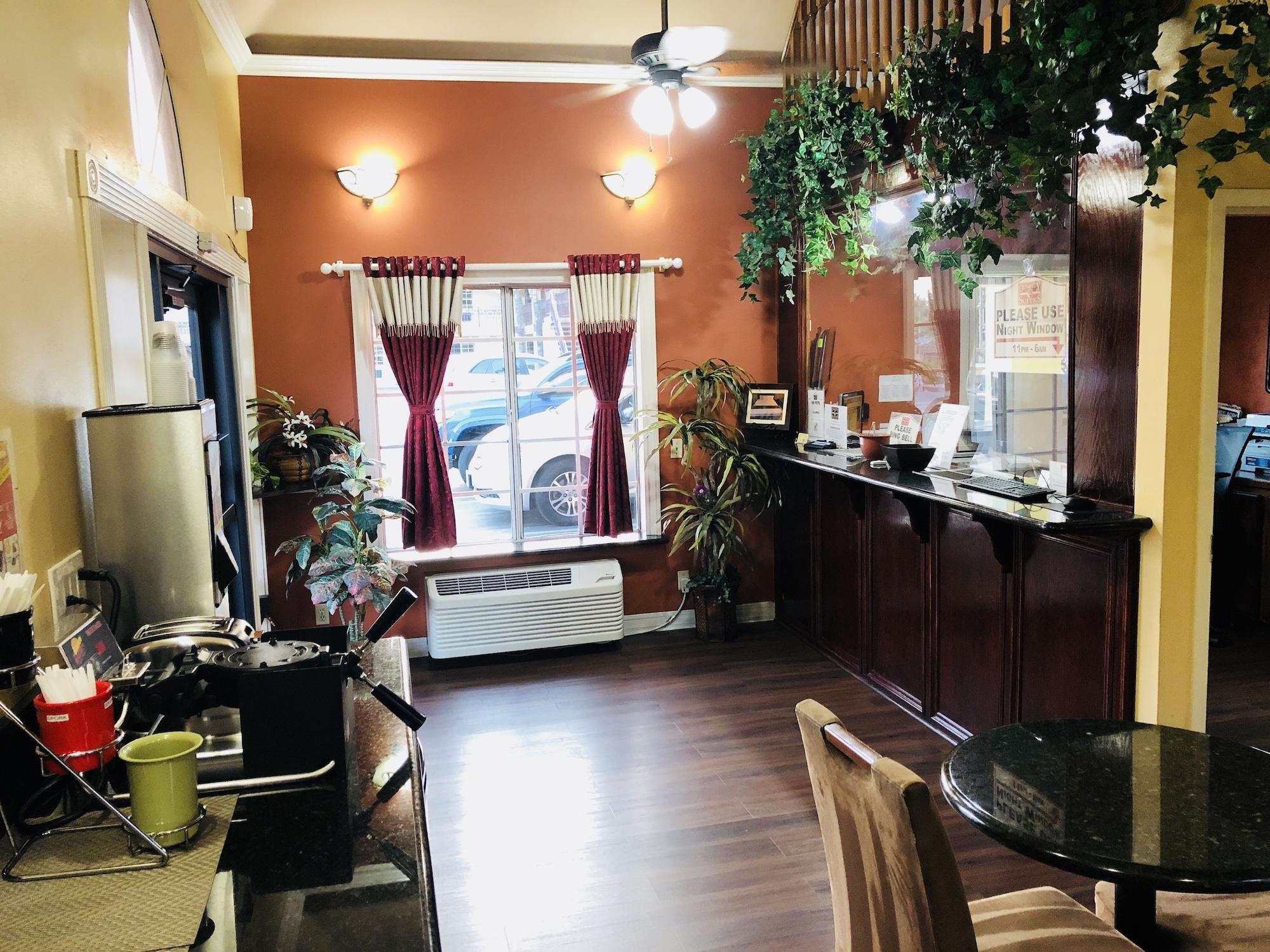 Vista Lobby Dynasty Suites Hotel Riverside