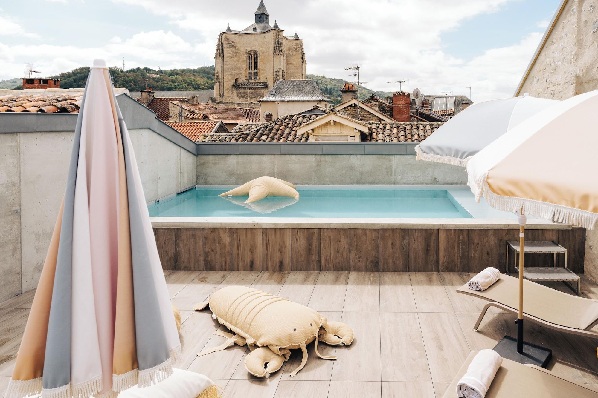 Vista Piscina Urban Style Les Fleurines