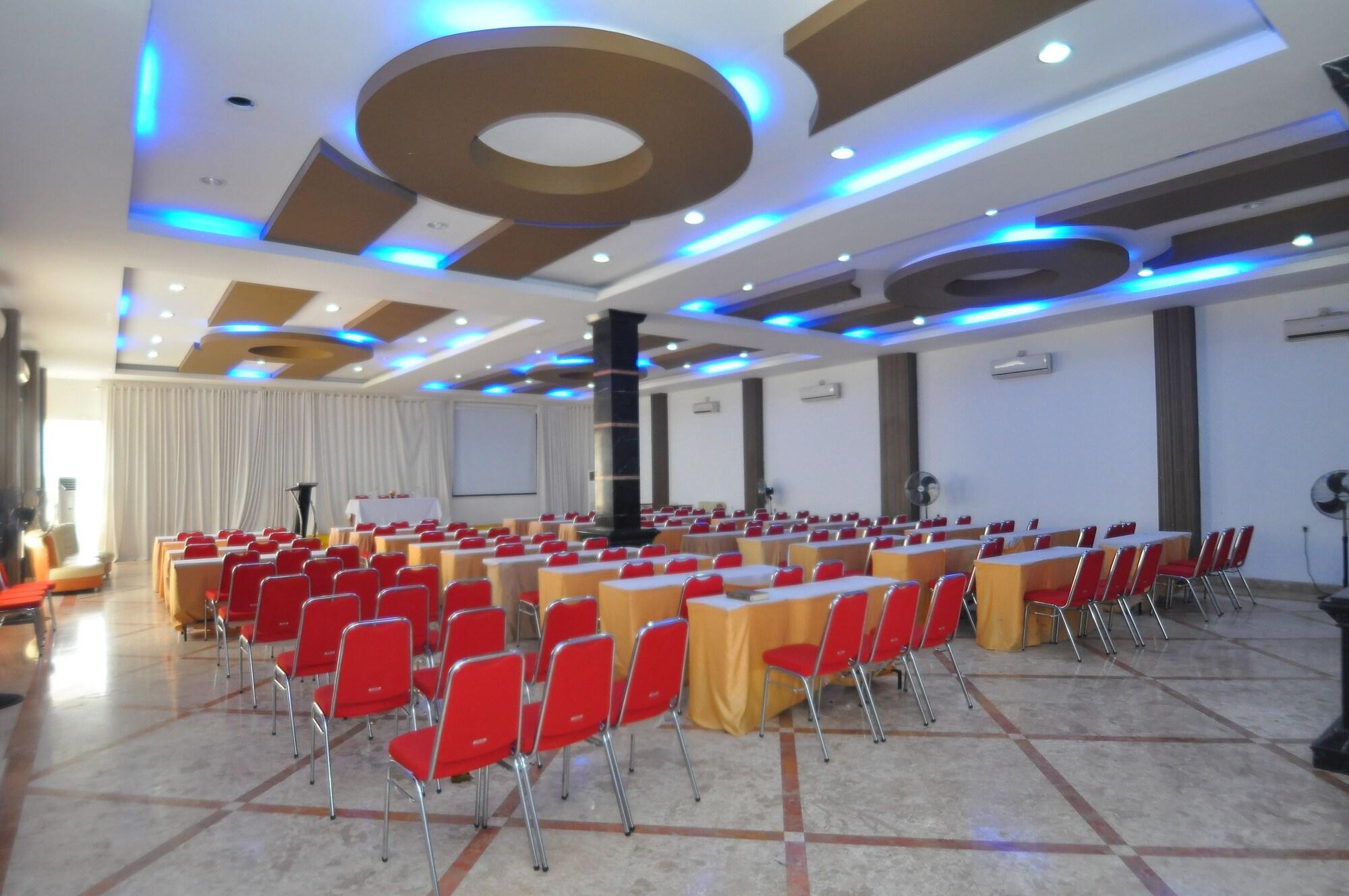 Sala de Reuniones Grand Malaka Ethical Hotel