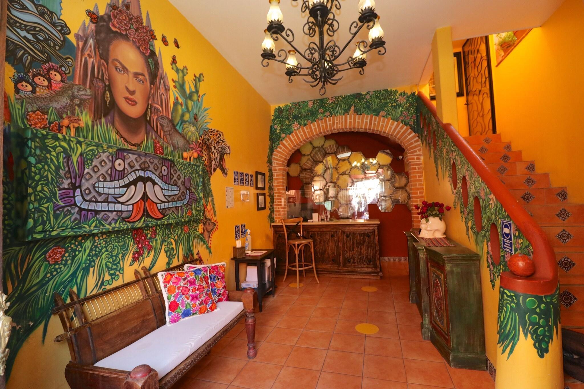 Vista Lobby Casa Mia Suites