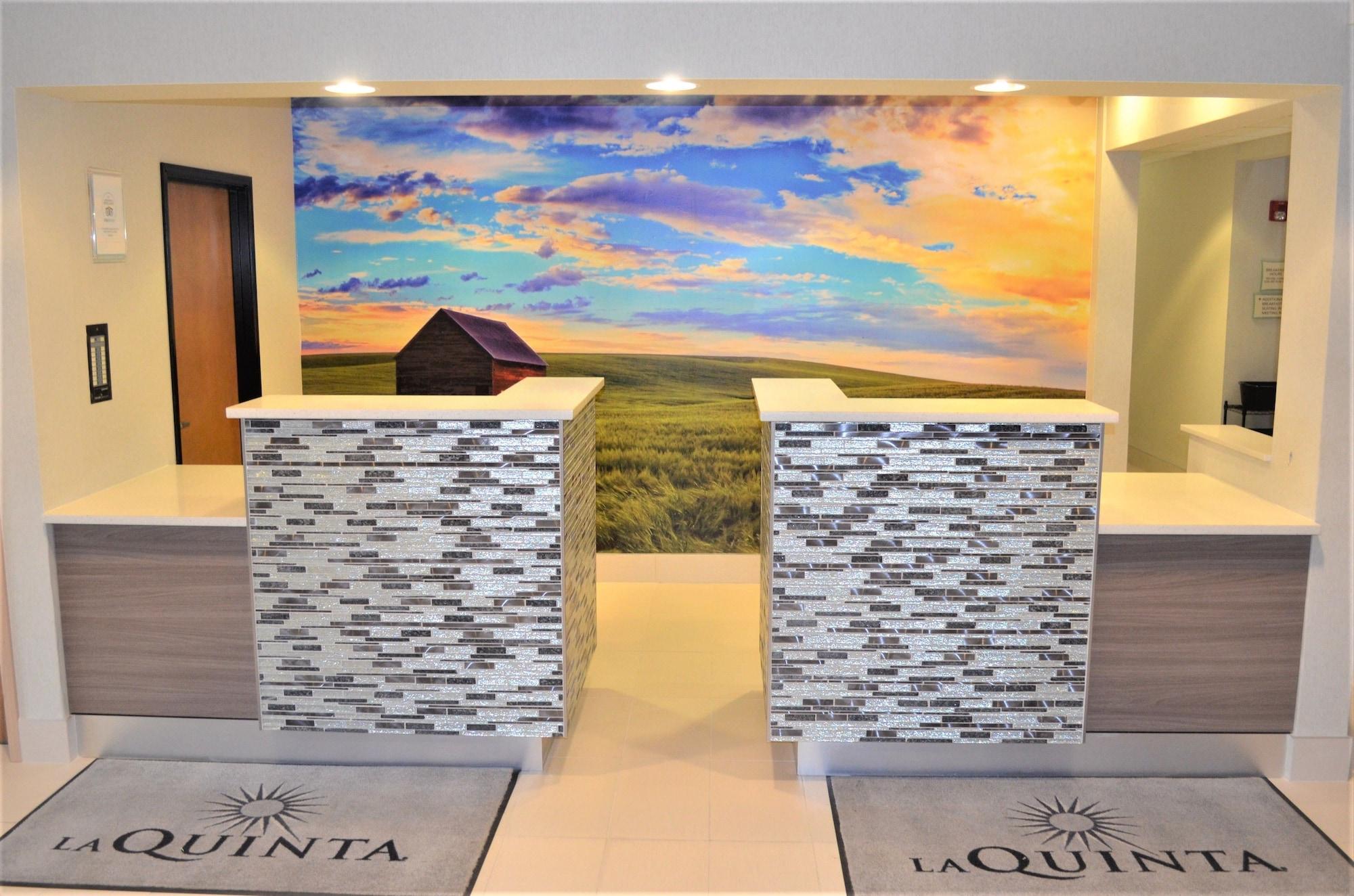 Vista Lobby La Quinta Inn & Suites by Wyndham Moscow Pullman