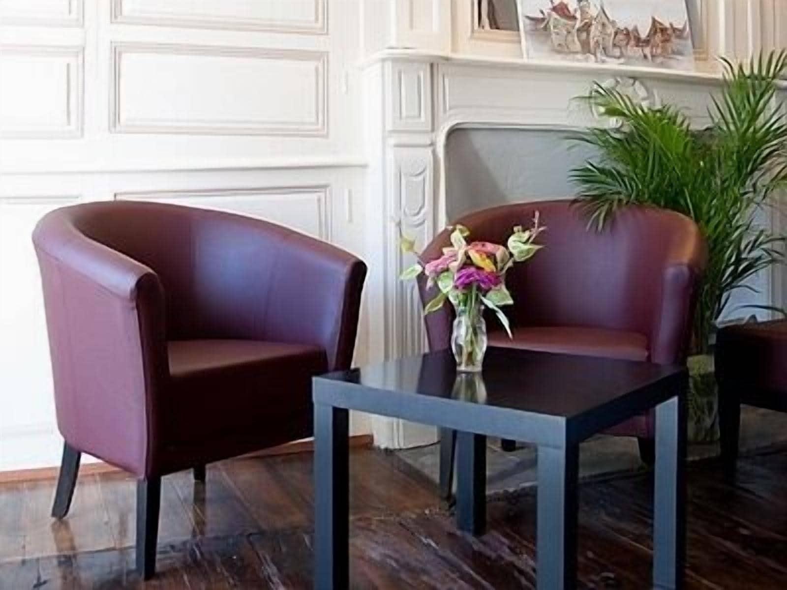 Vista Lobby Auberge Dupuytren