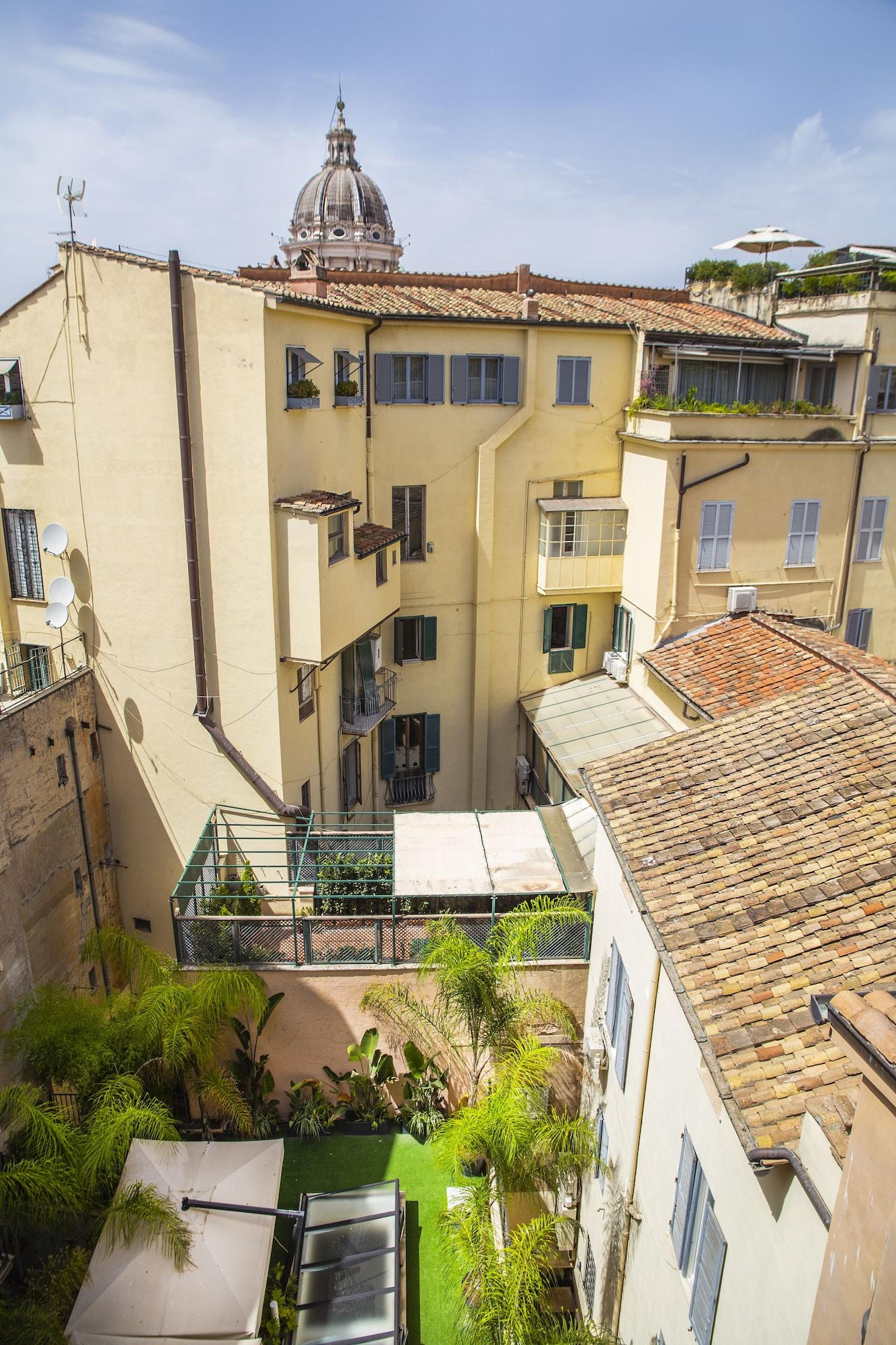 Varios Splendor Suite Rome - Suites and Apartments