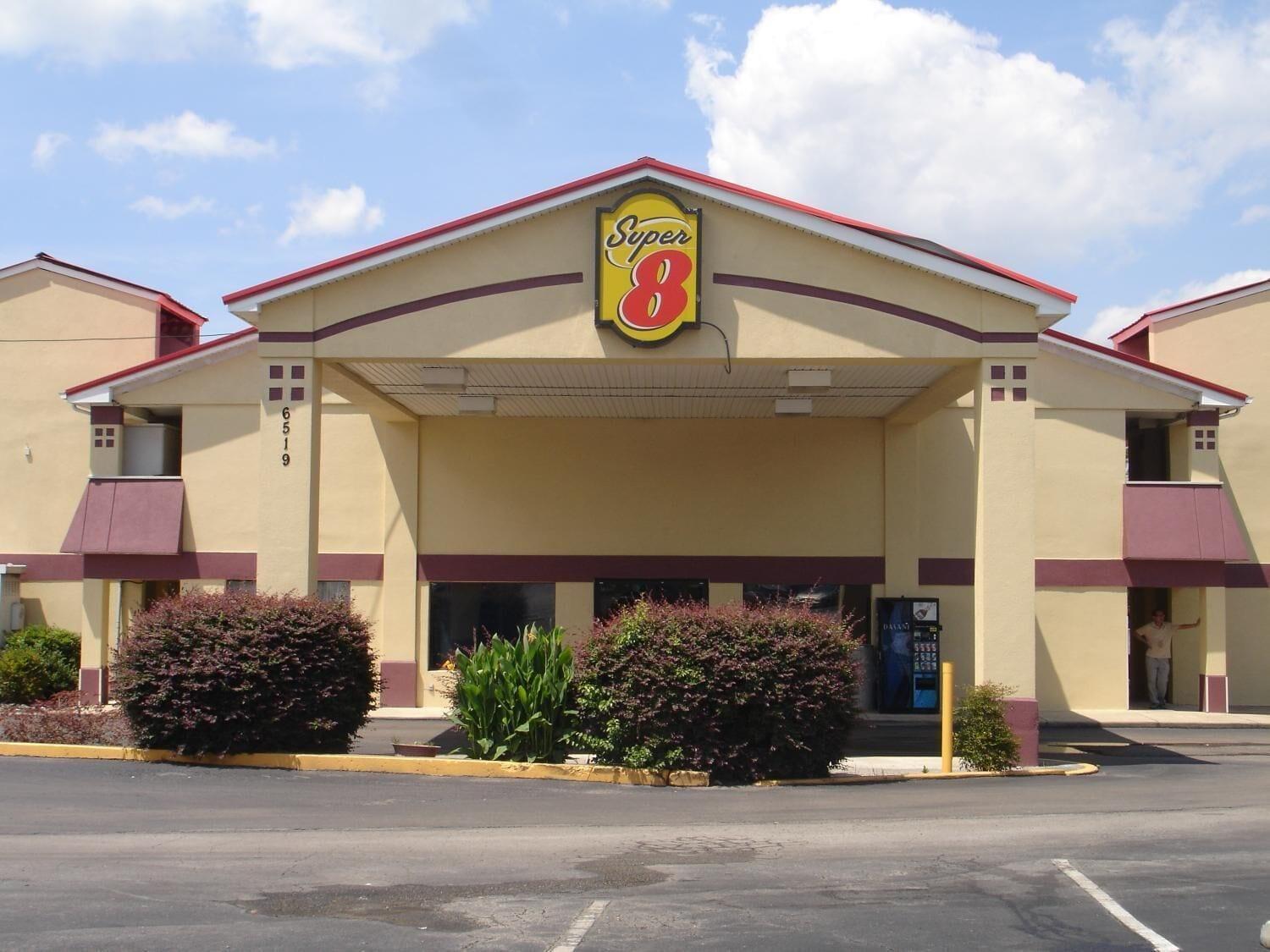 Vista Exterior Super 8 by Wyndham Chattanooga/East Ridge