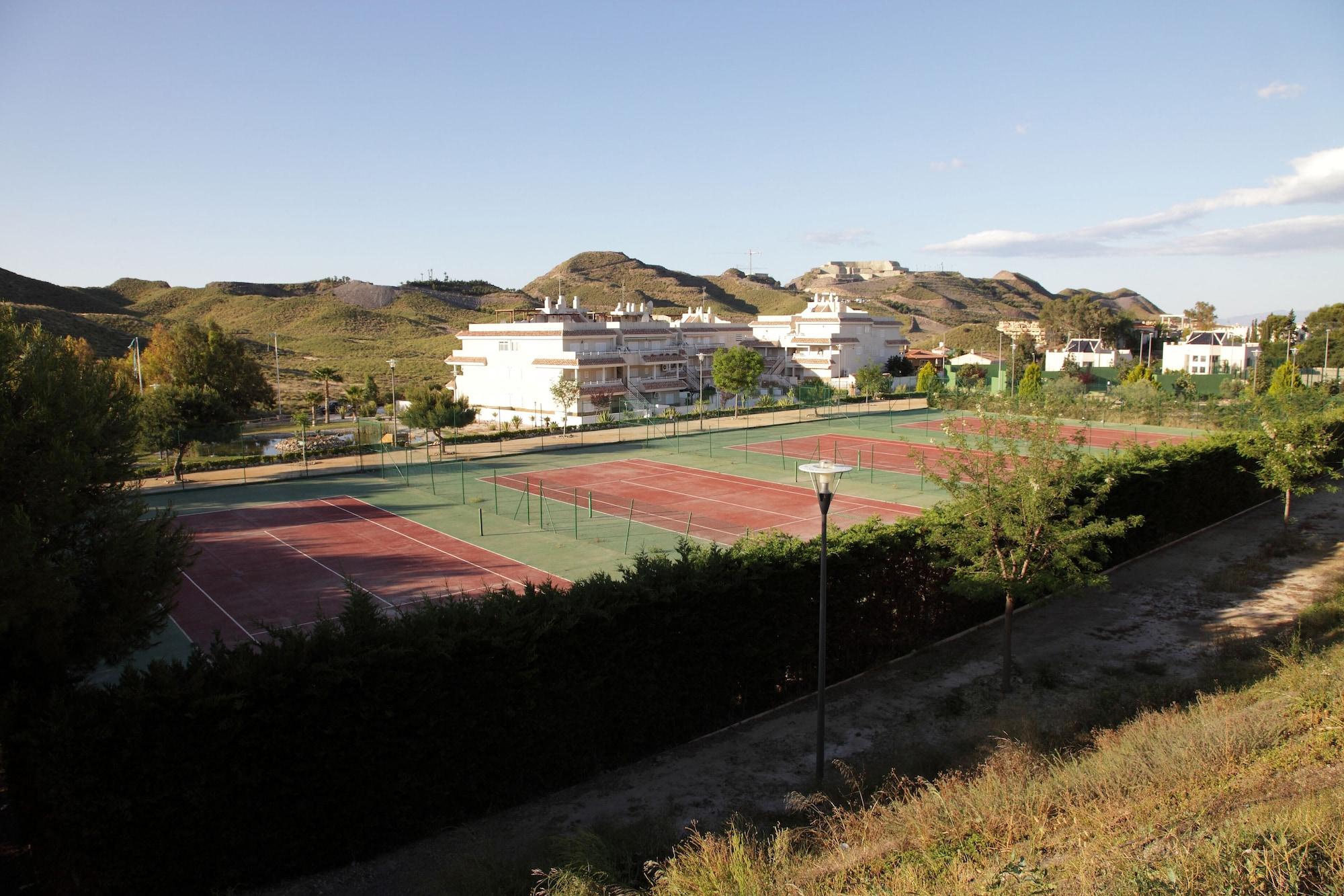 Instalaciones Recreativas Aguilas de los Collados