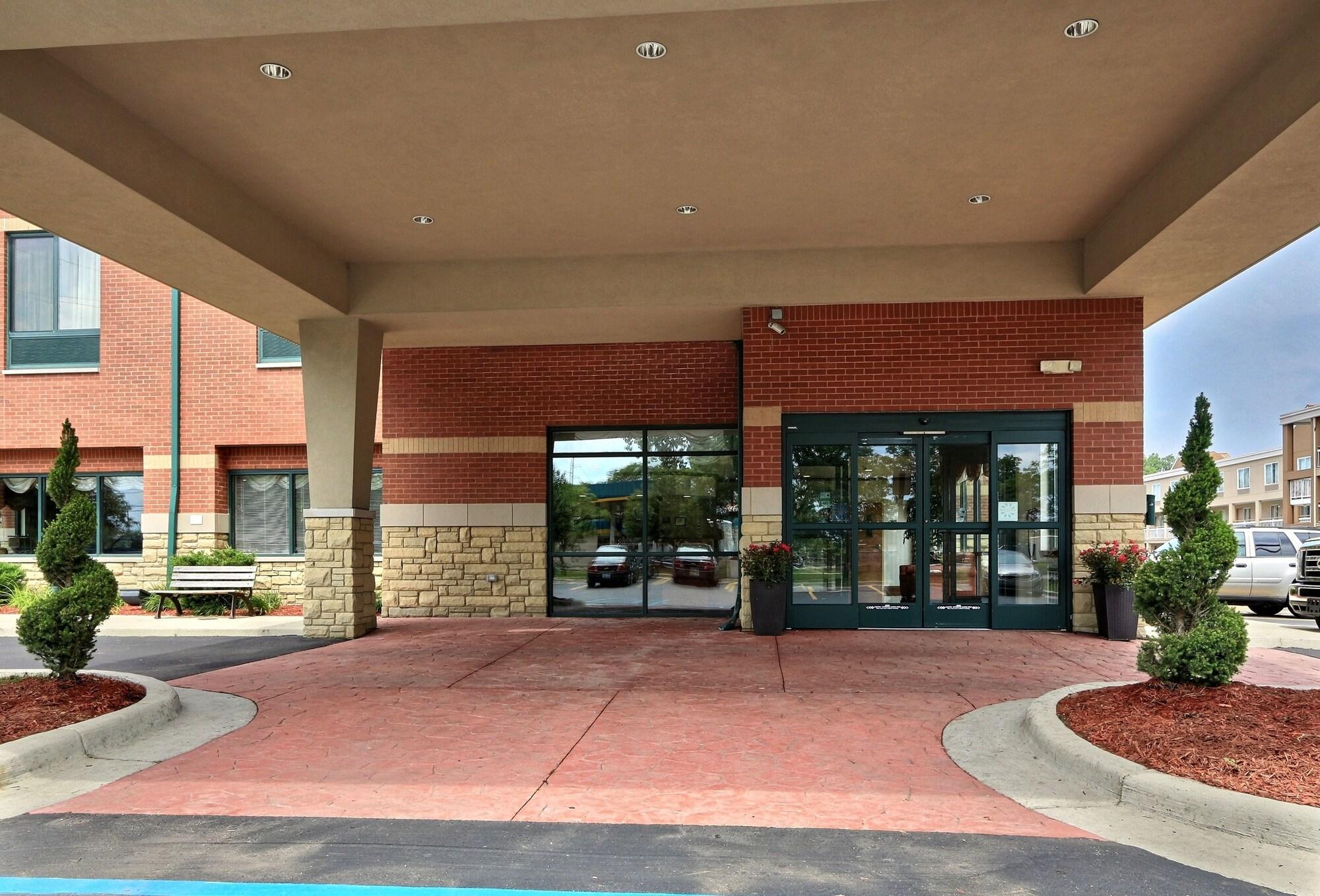 Vista Exterior Comfort Suites Canton - Detroit