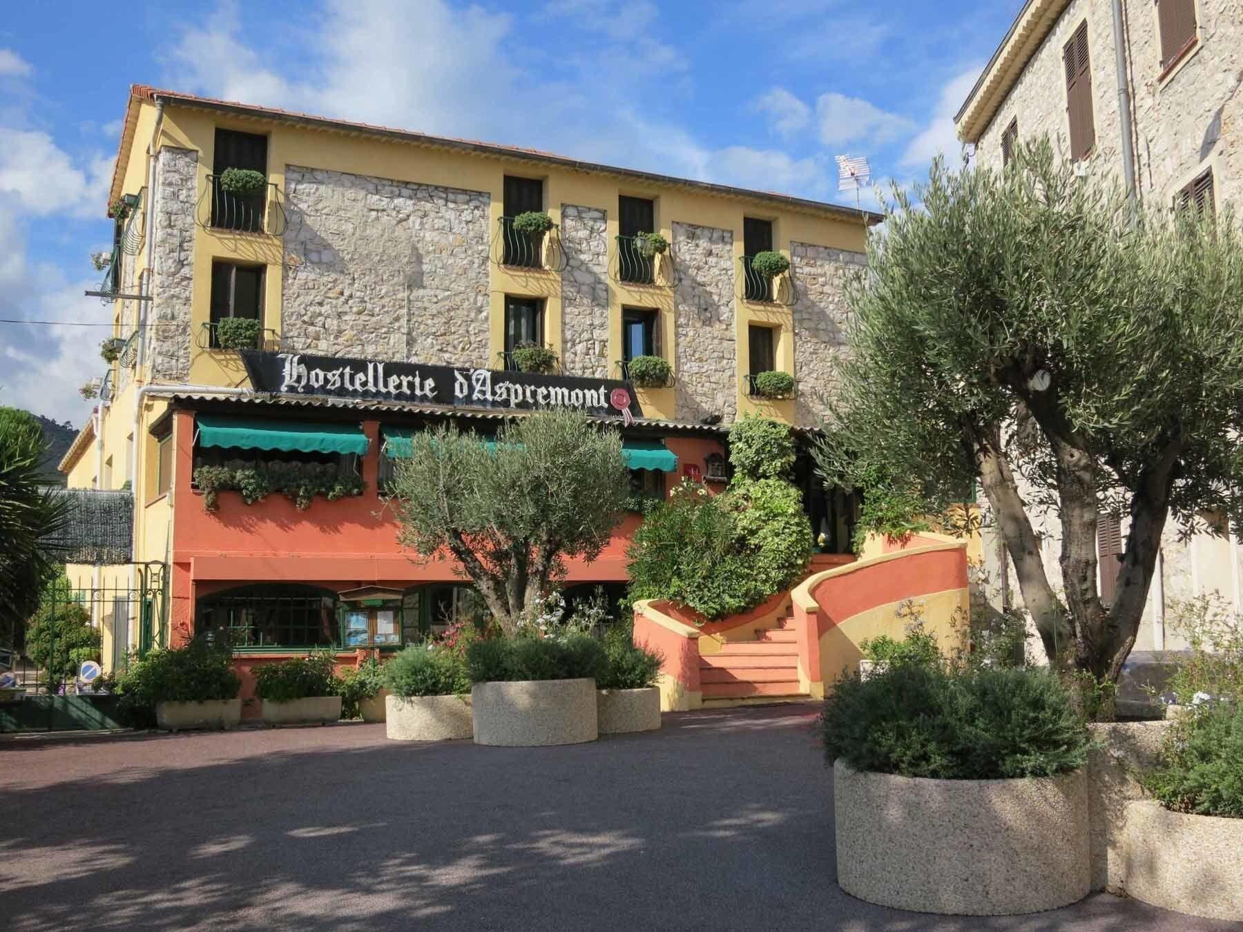 Varios Hostellerie Aspremont