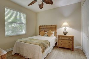 Alquiler Vacacional - Stately North Naples 3 bed plus den with plunge pool and club amenities