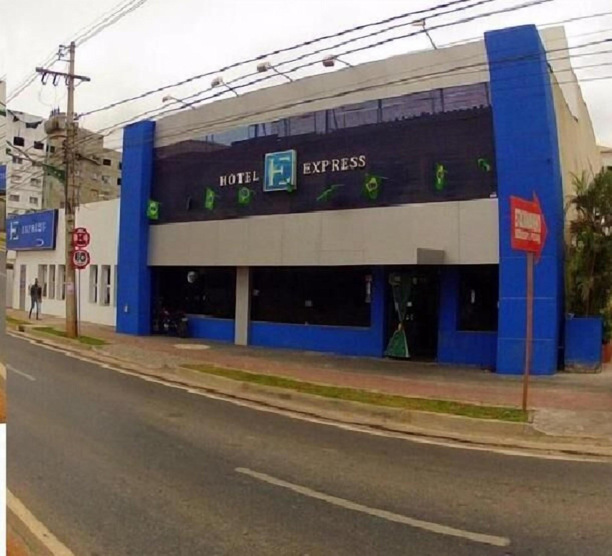 Vista Exterior Hotel Express