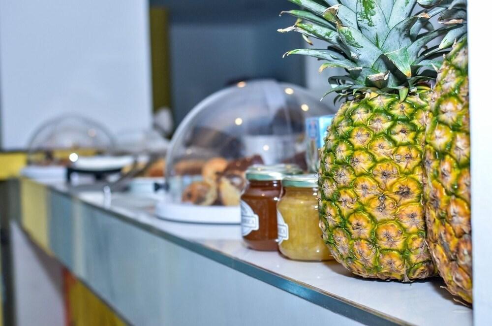 Restaurant Alkquimia Hotel Lounge and Bar