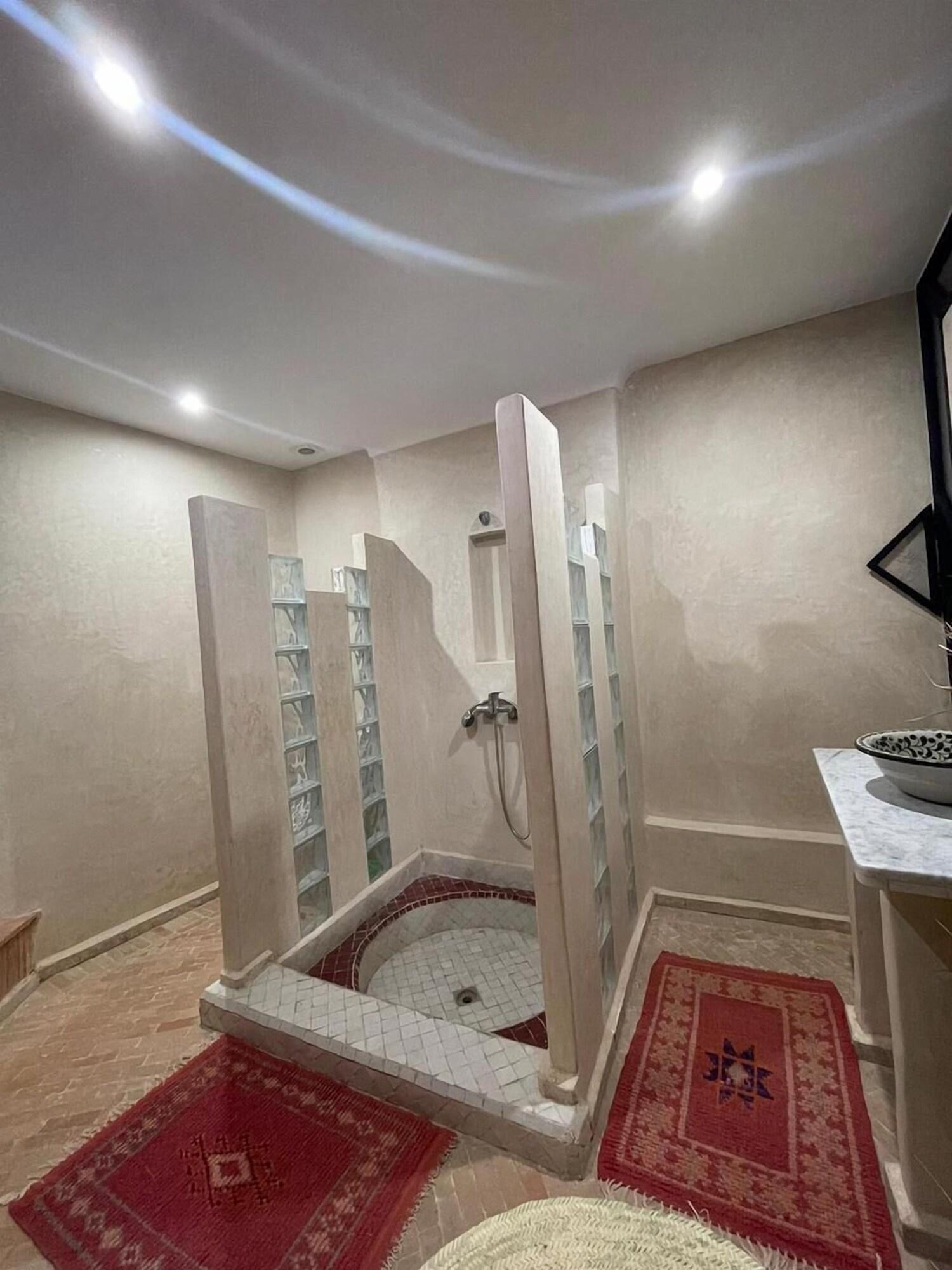 Equipamiento de Habitación Riad Baroud