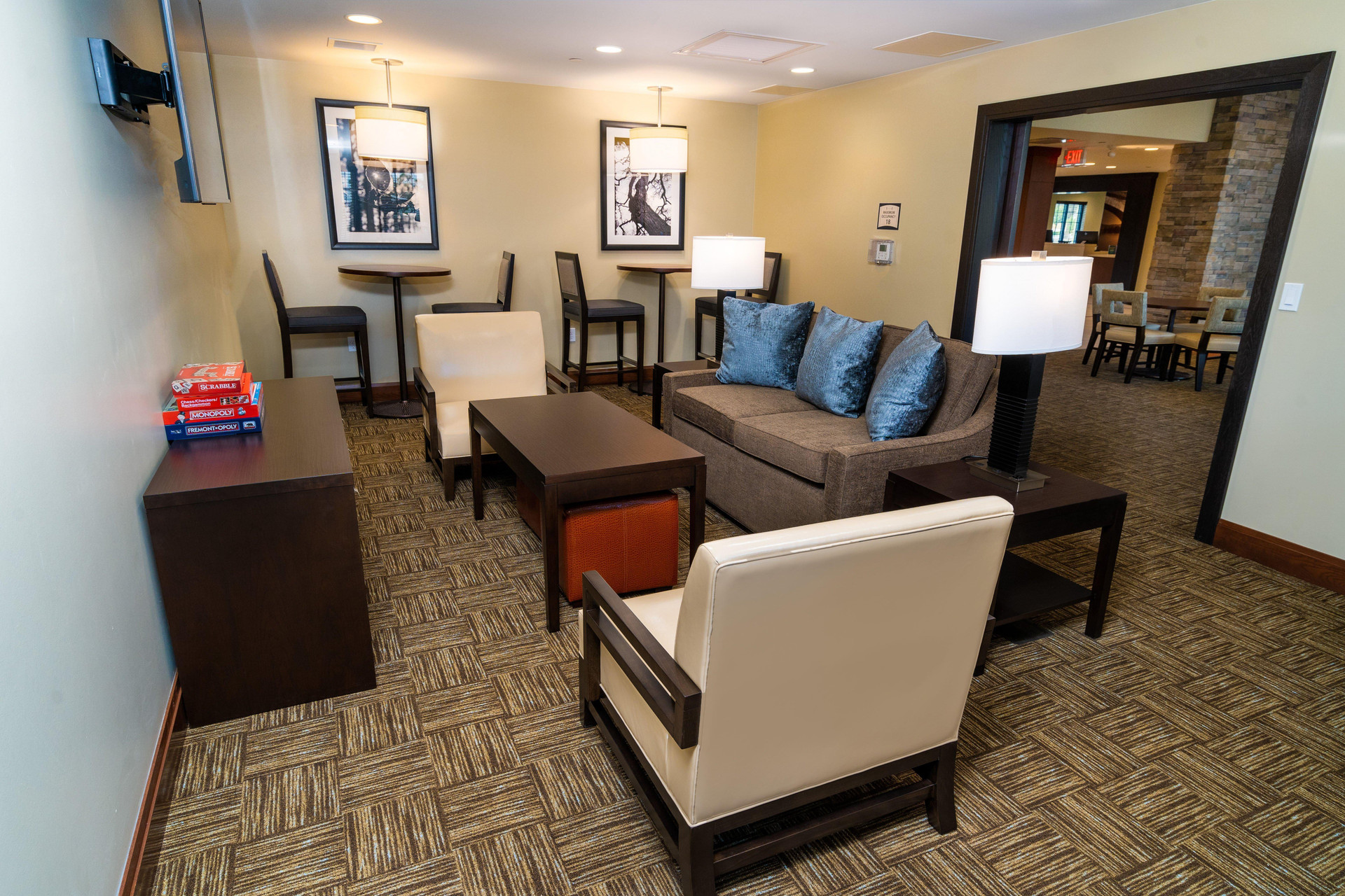 Vista Exterior Staybridge Suites Newark - Fremont by IHG